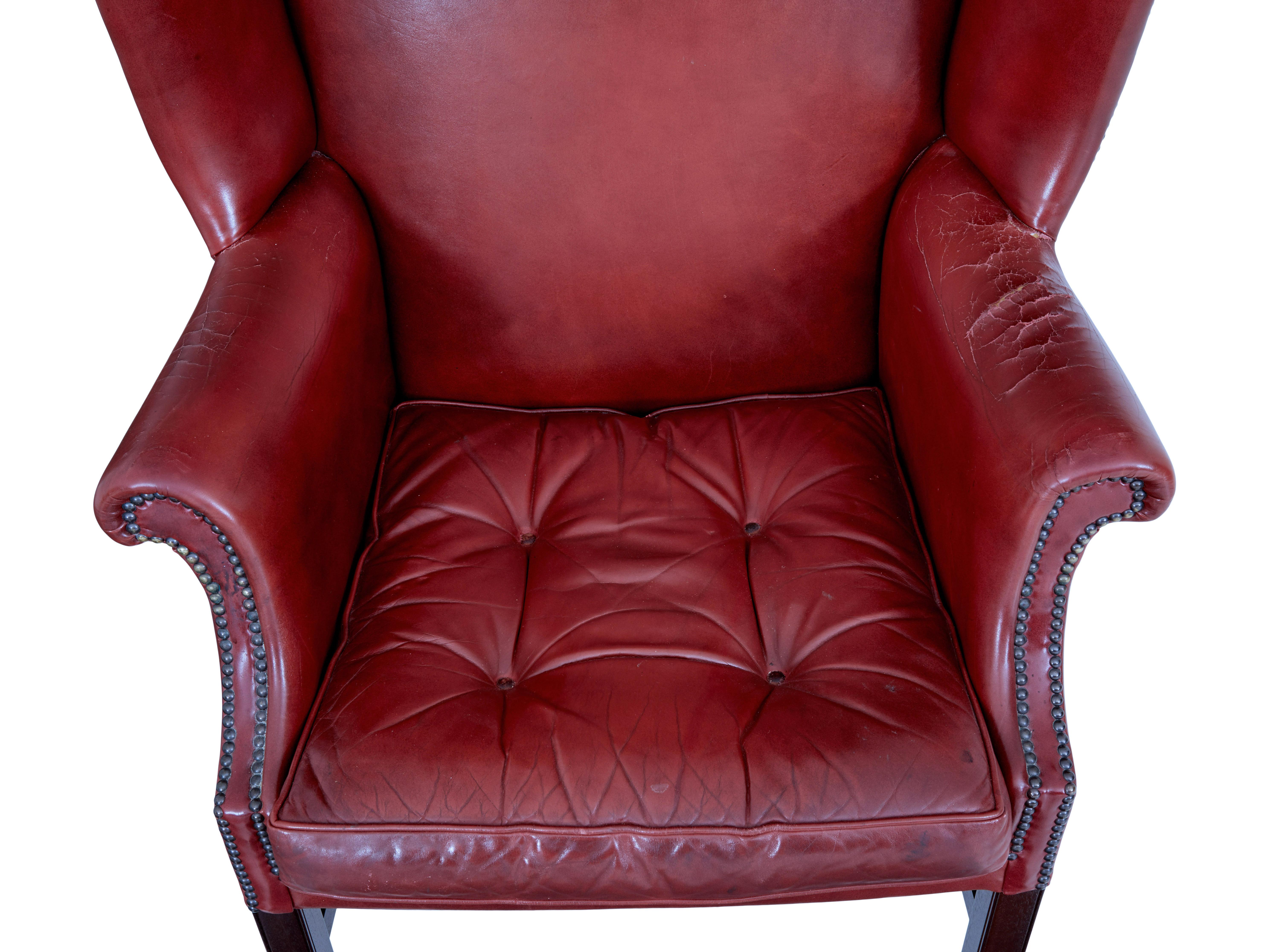 Mid 20th century leather wingback armchair In Good Condition For Sale In Debenham, Suffolk
