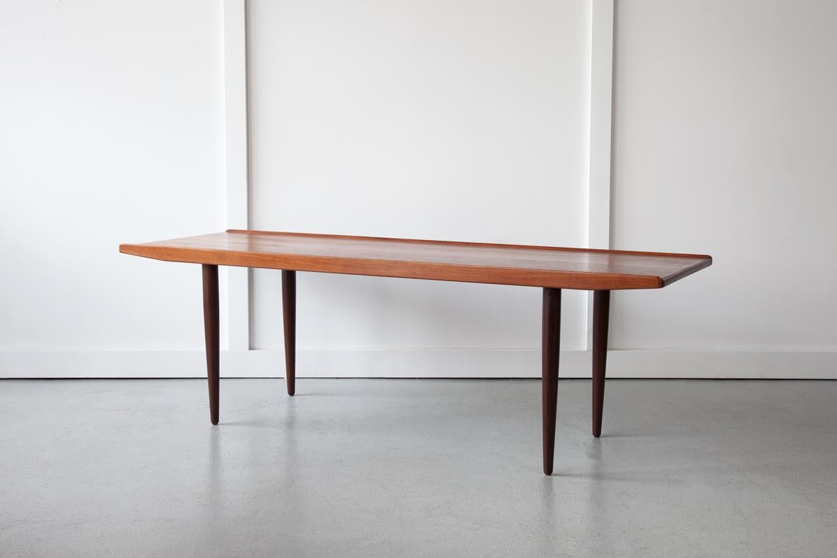 Mid 20th Century Long Danish Coffee Table In Good Condition For Sale In Bristol, GB