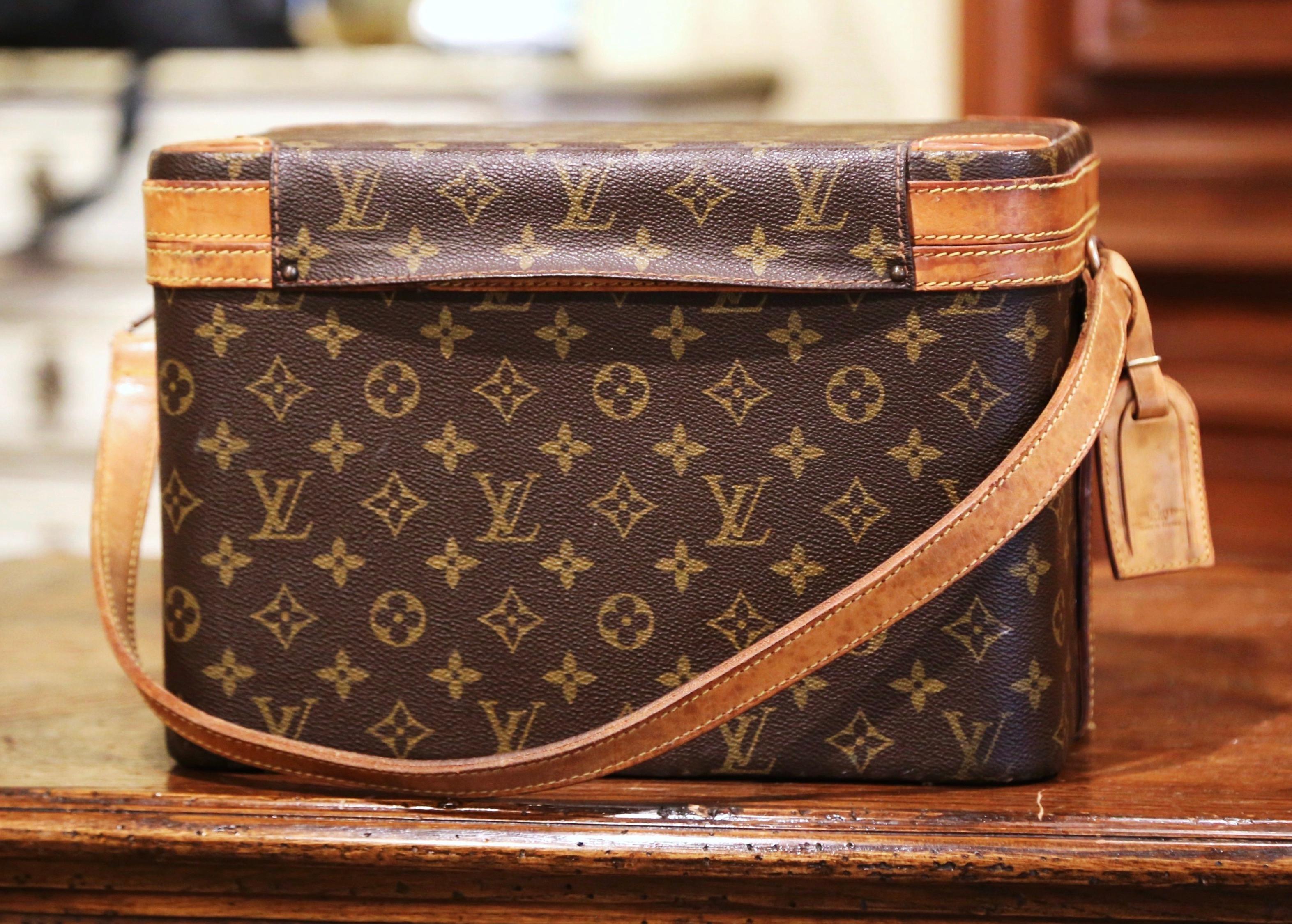 Mid-20th Century Louis Vuitton Train Case Vanity Travel Make Up Box 1