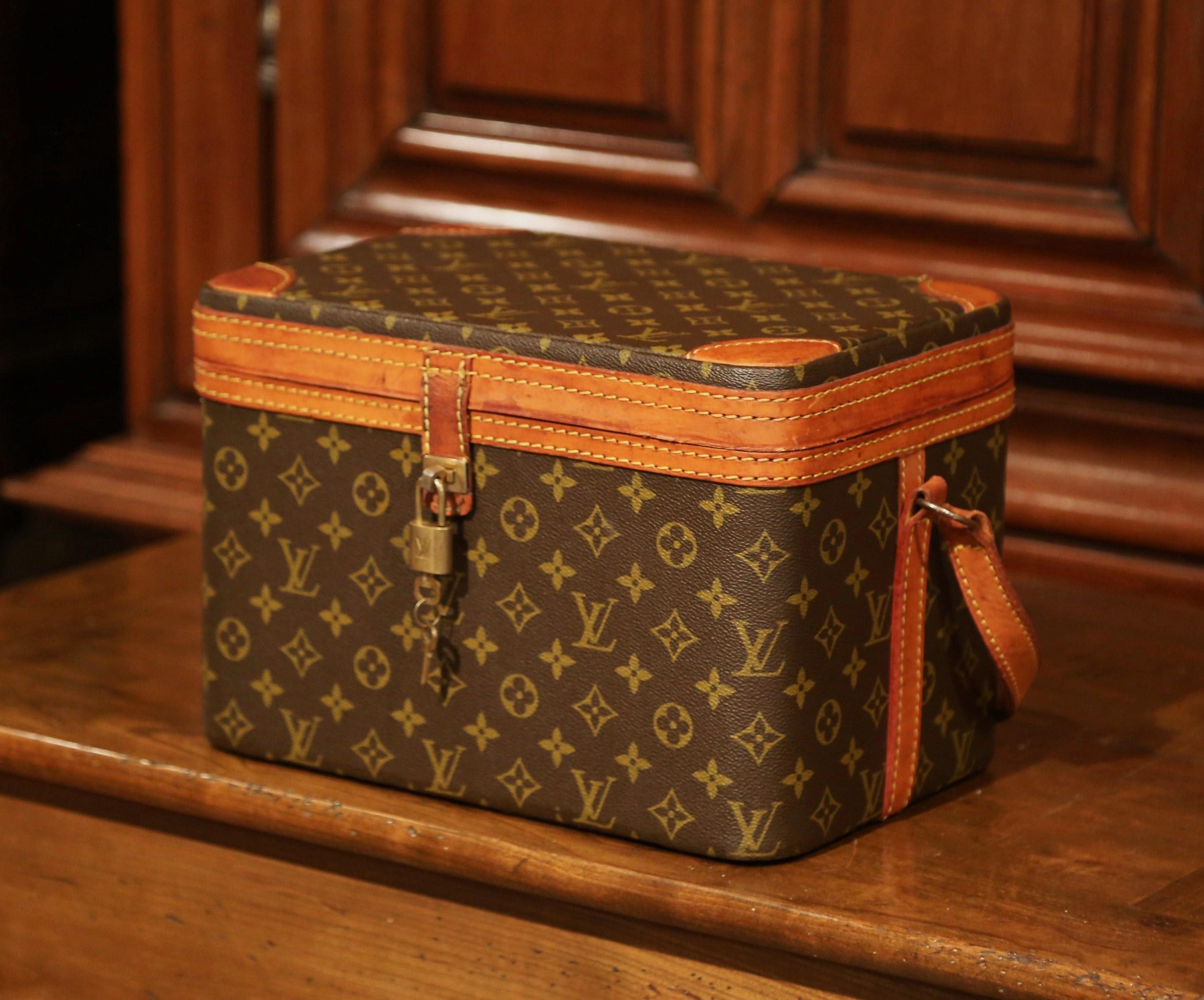 Mid-20th Century Louis Vuitton Train Case Vanity Travel Make Up Box 2