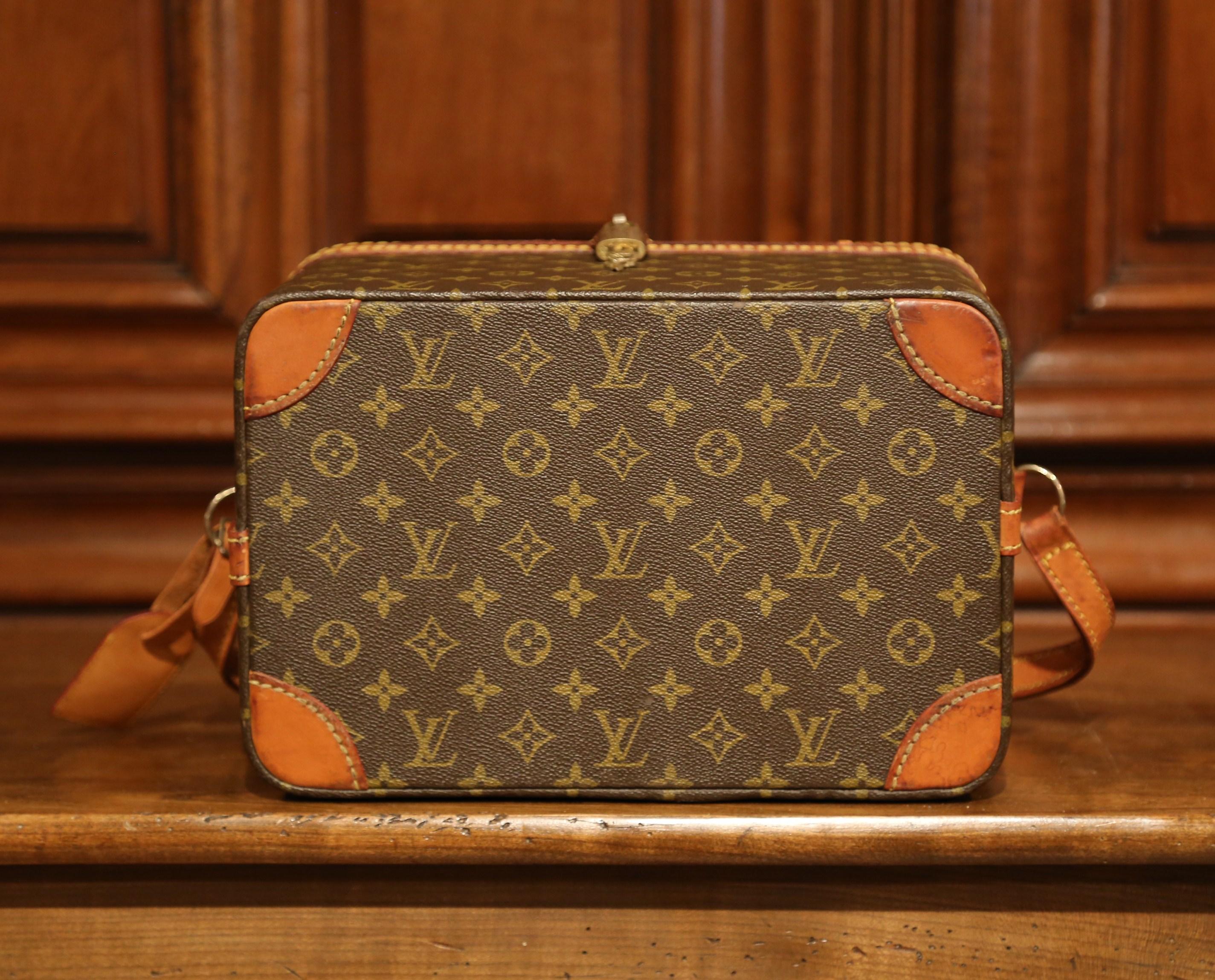 Mid-20th Century Louis Vuitton Train Case Vanity Travel Make Up Box 6
