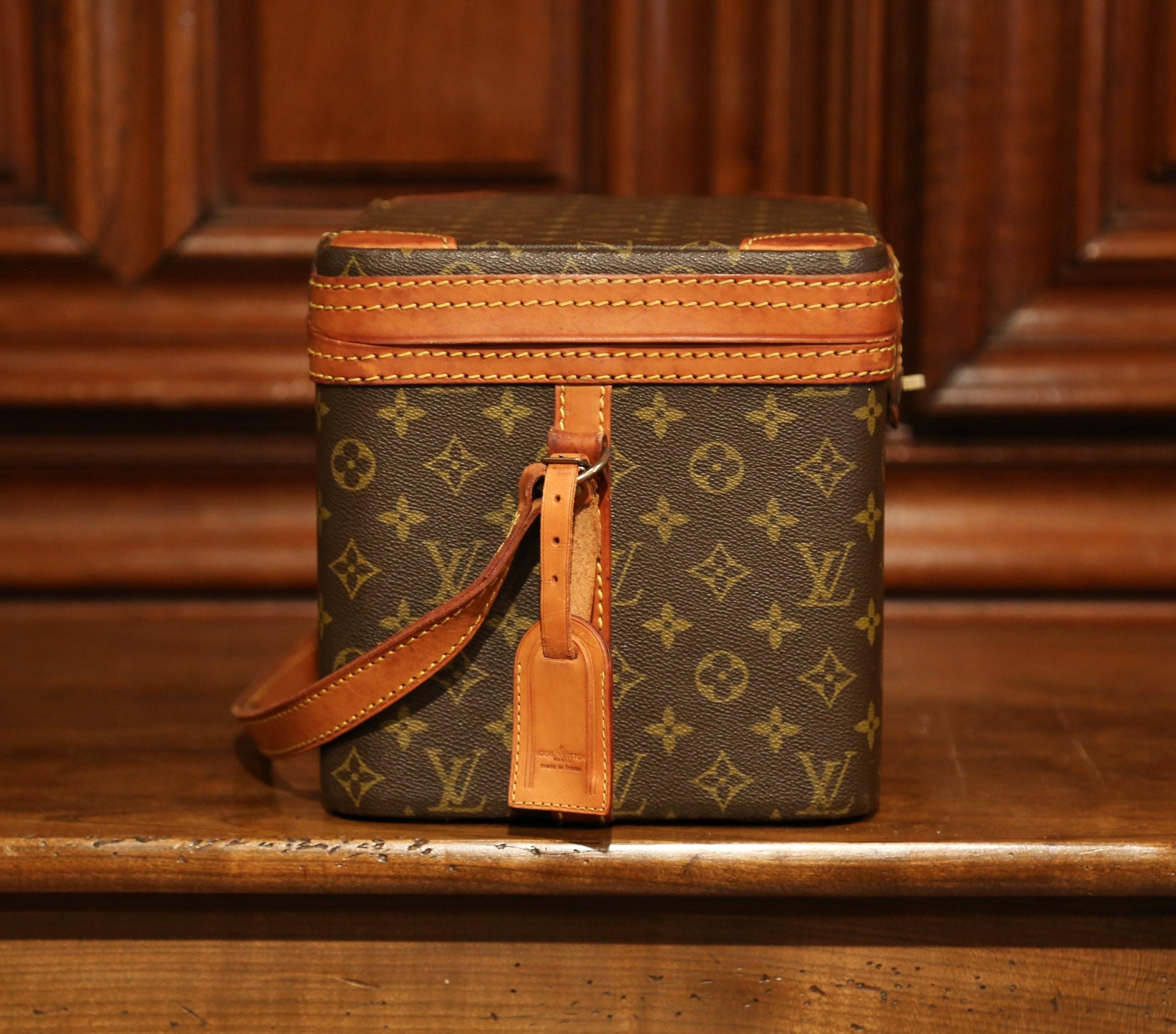 louis vuitton makeup train case