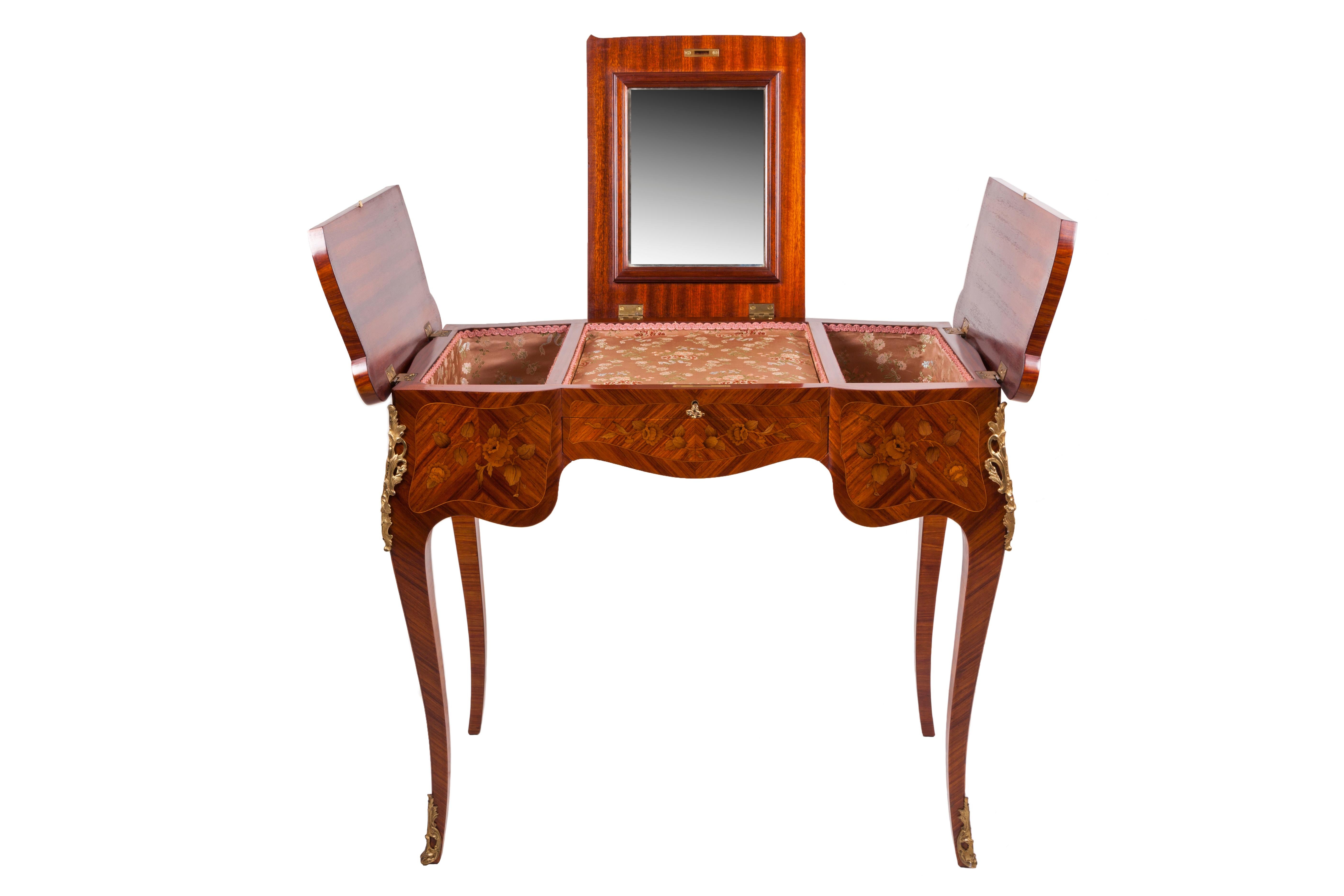 Mid-20th Century Louis XV Rosewood French Bonheur Du Jour or Dressing Table 1