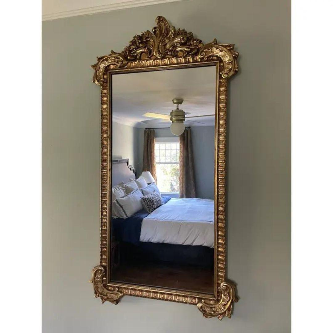 Mid 20th Century Louis XVI Style Gilt Wood Mirror In Good Condition For Sale In Cookeville, TN