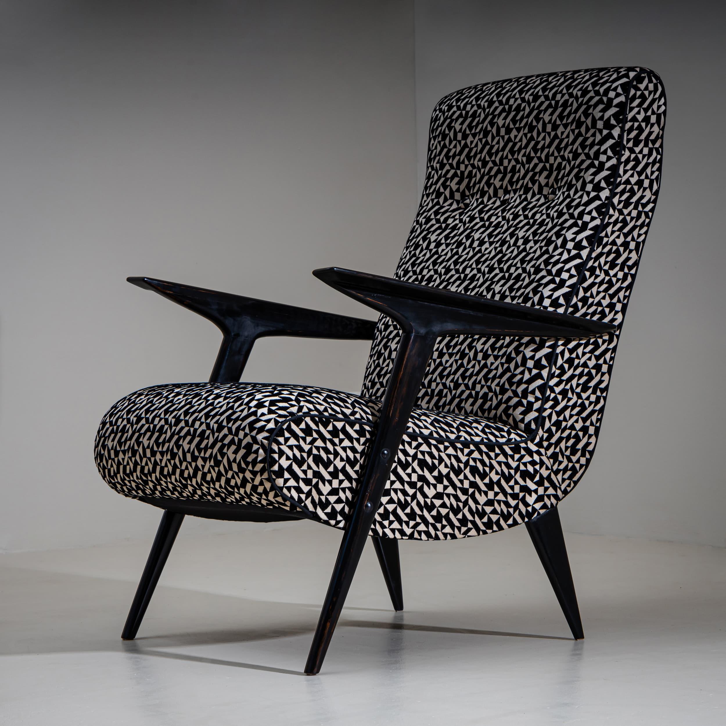 Mid-20th Century Lounge Chairs with Geometric Upholstery, Italy For Sale 1