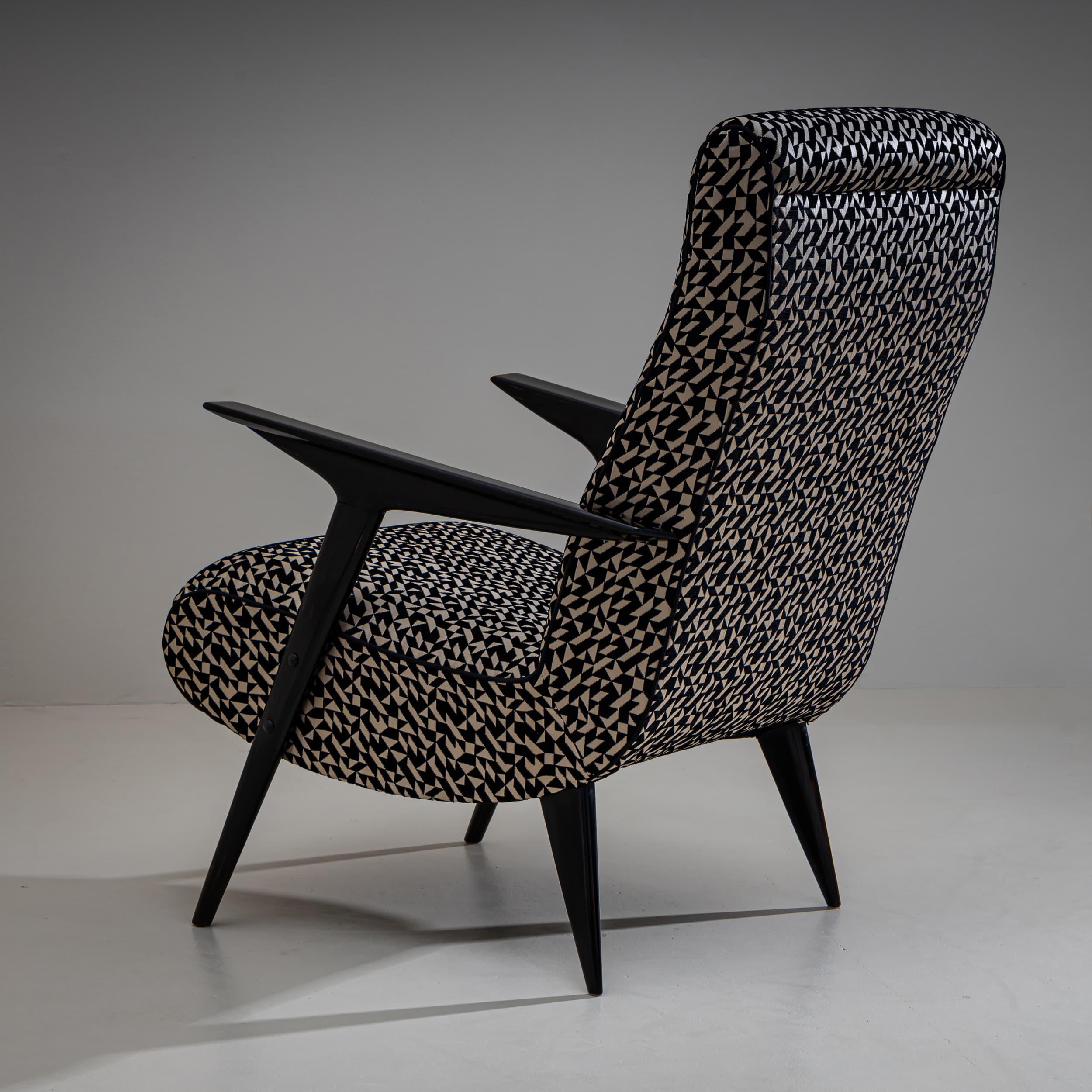 Mid-20th Century Lounge Chairs with Geometric Upholstery, Italy For Sale 3