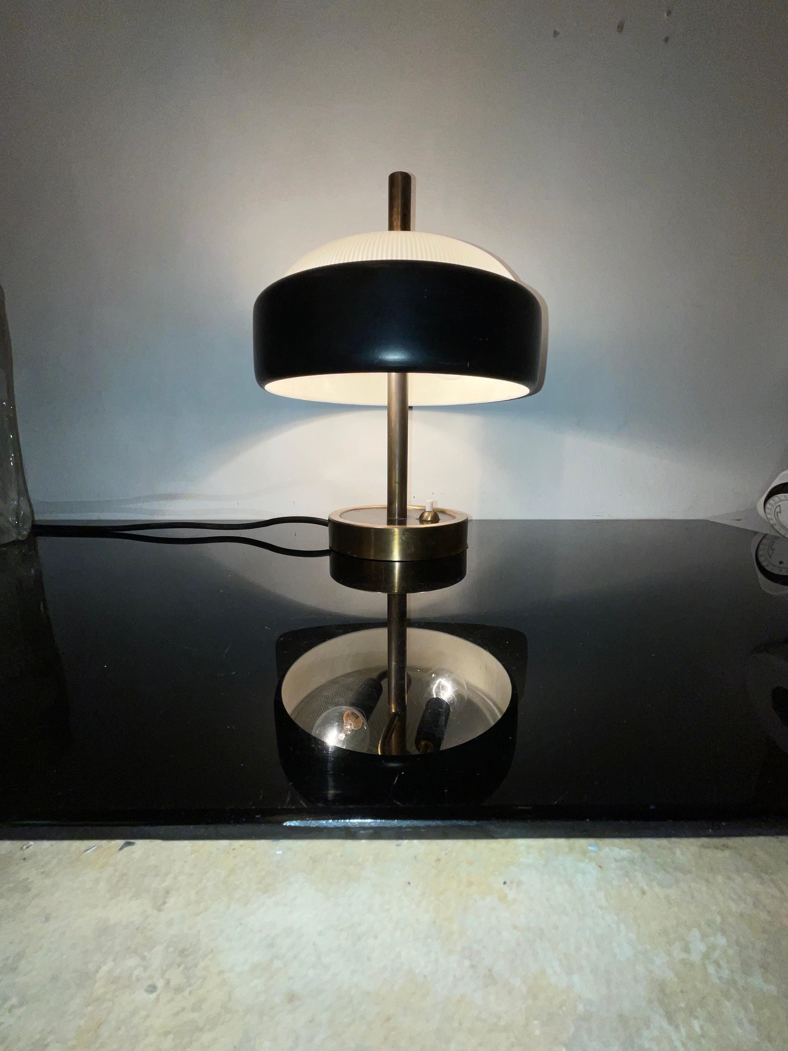 Mid-20th Century- Lumi - Oscar Torlasco, Table Lamp For Sale 2