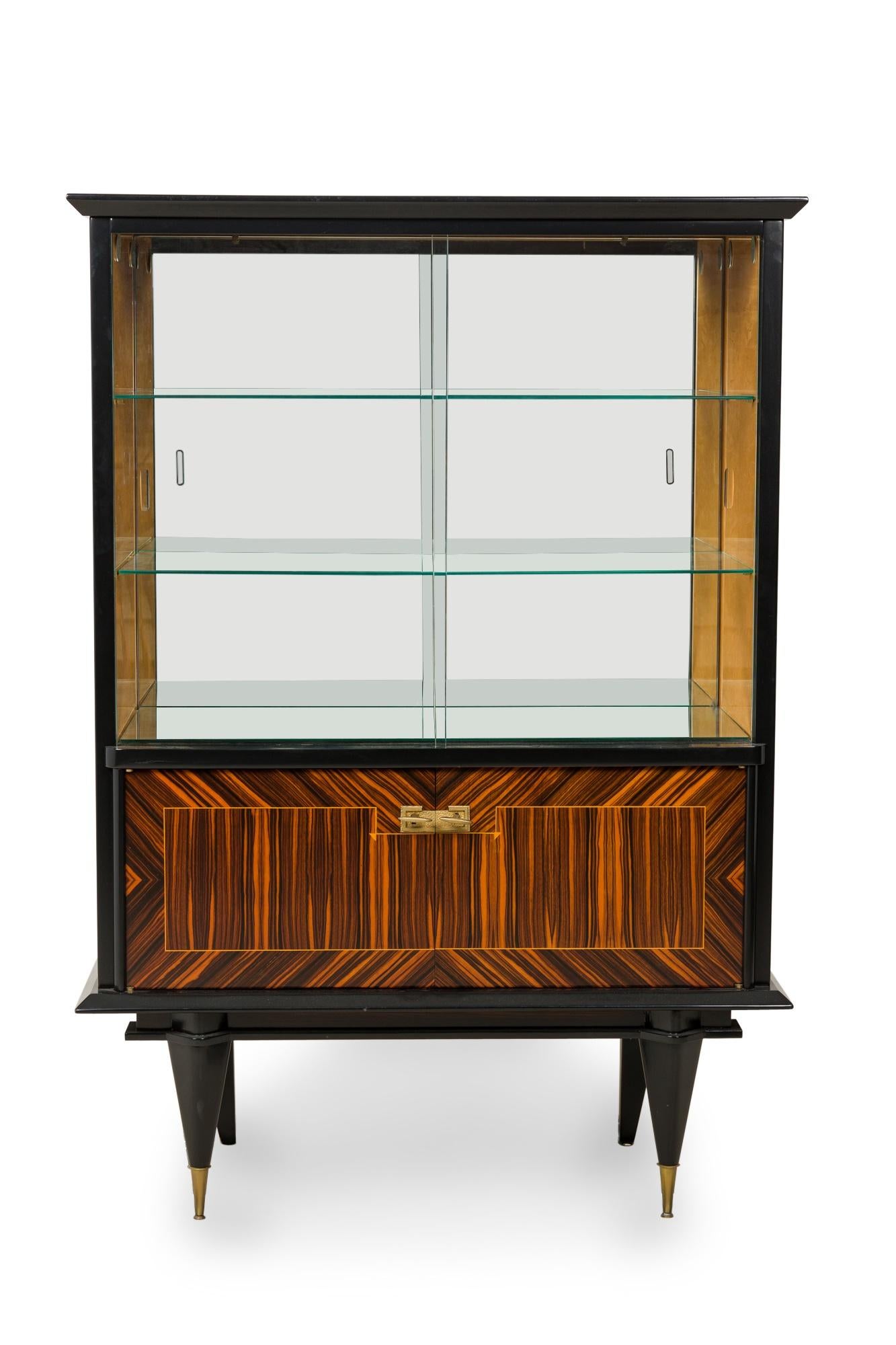 Mitte des 20. Jahrhunderts Makassar Ebenholz Holz Art Deco Stil Vitrine Kabinett im Angebot 6