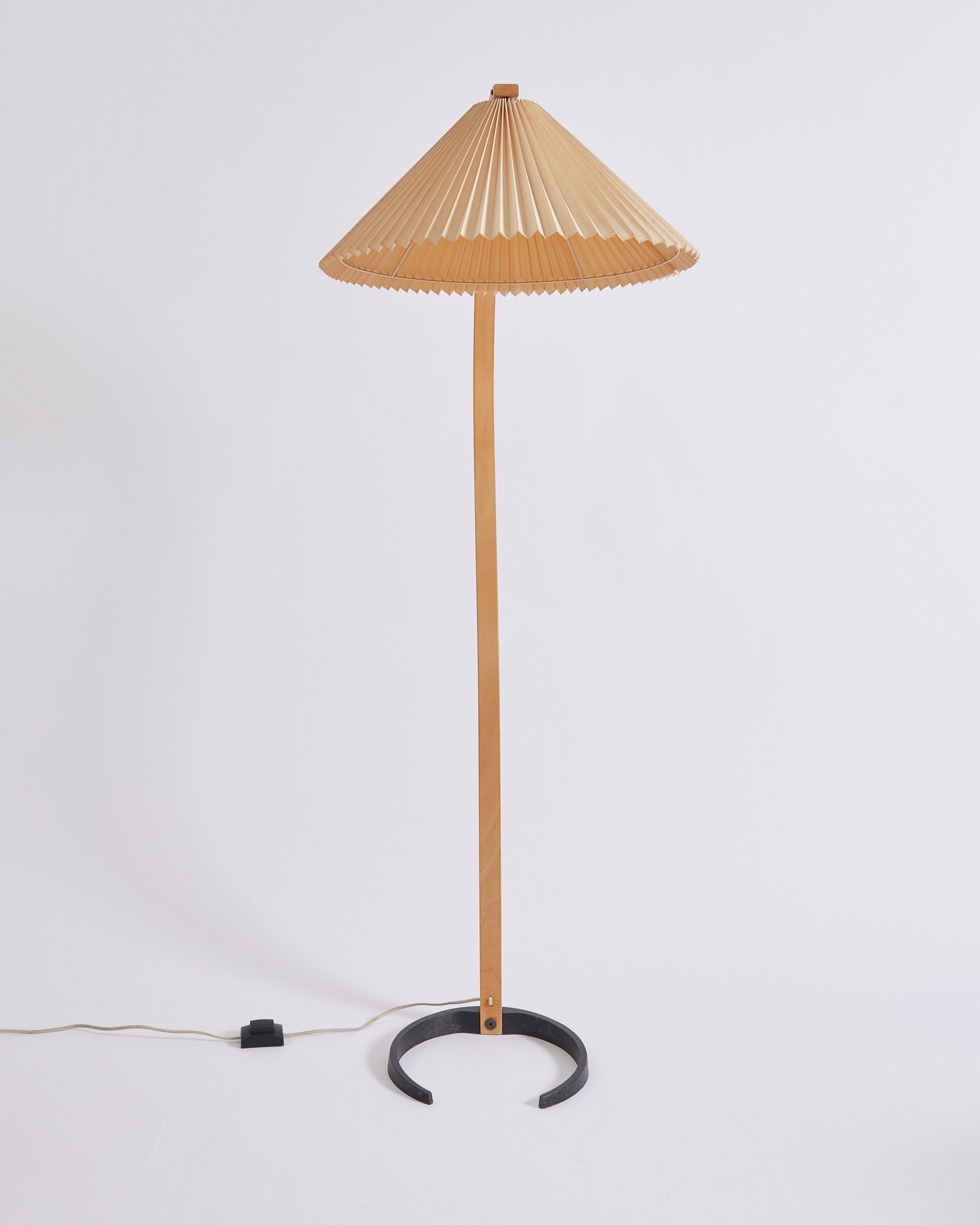 floor lamp pleated shade