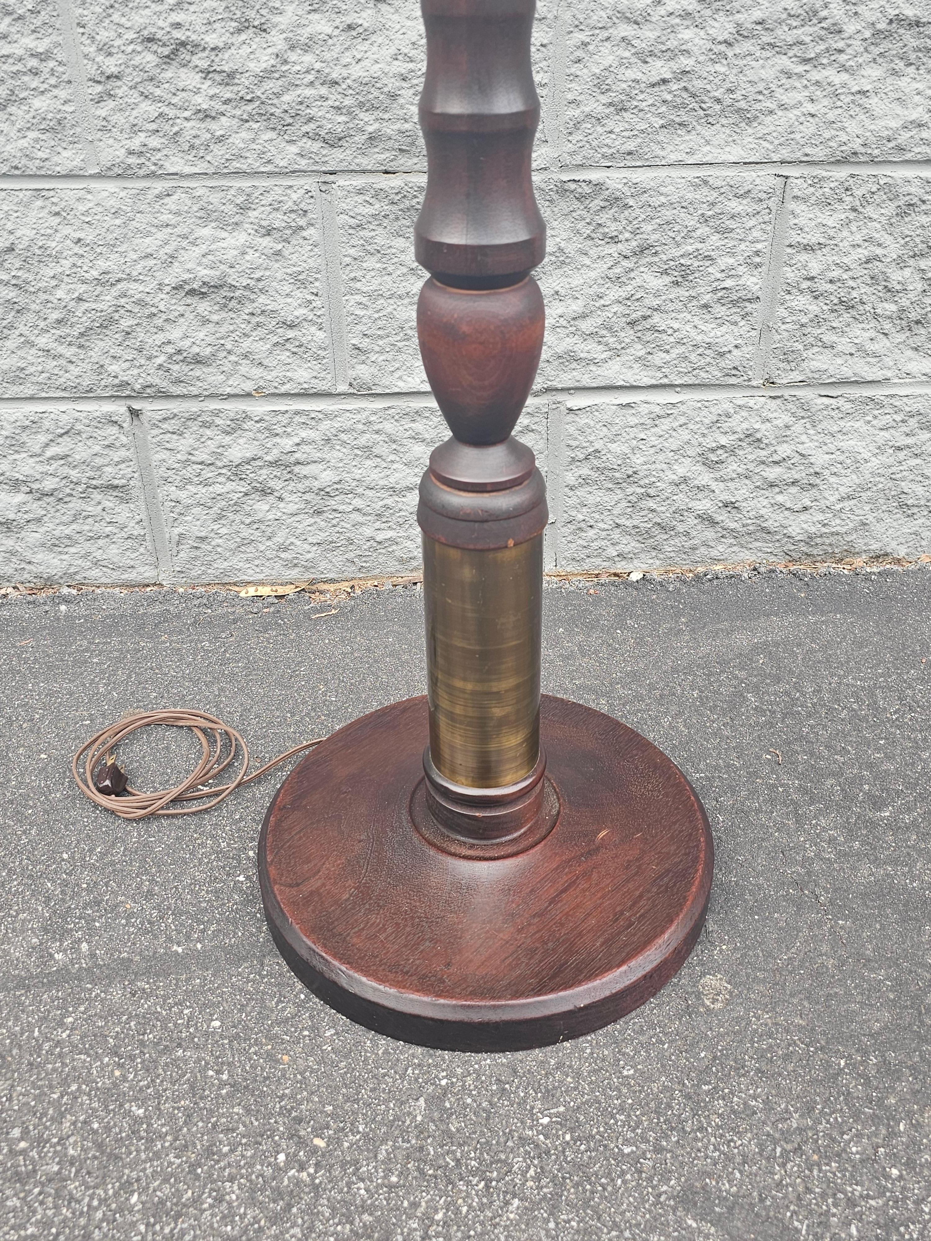 Mid-20th Century Mahogany and Brass Inset Dual Lights Floor Lamp For Sale 3