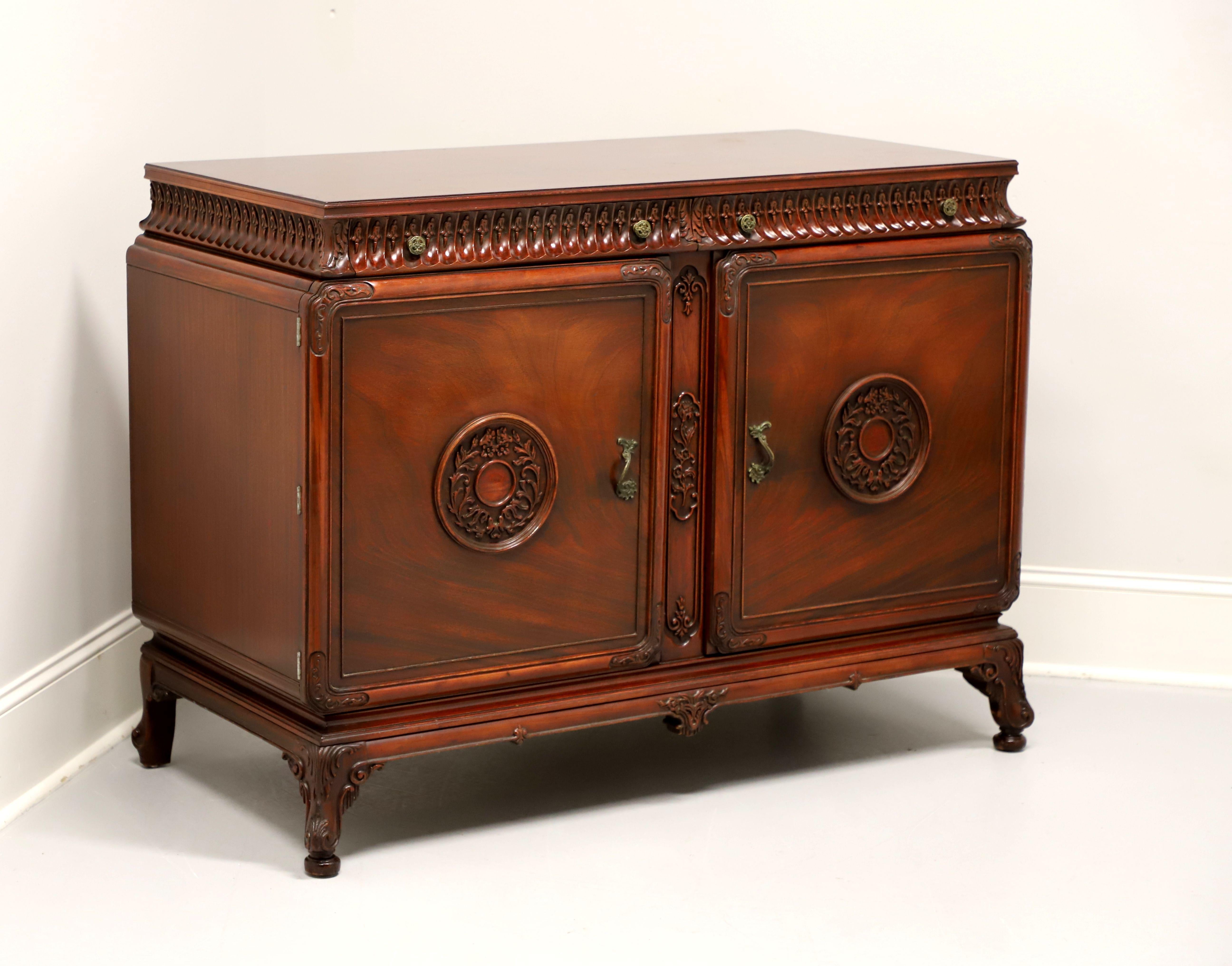 Mid 20th Century Mahogany Asian Influenced Double Dresser For Sale 7