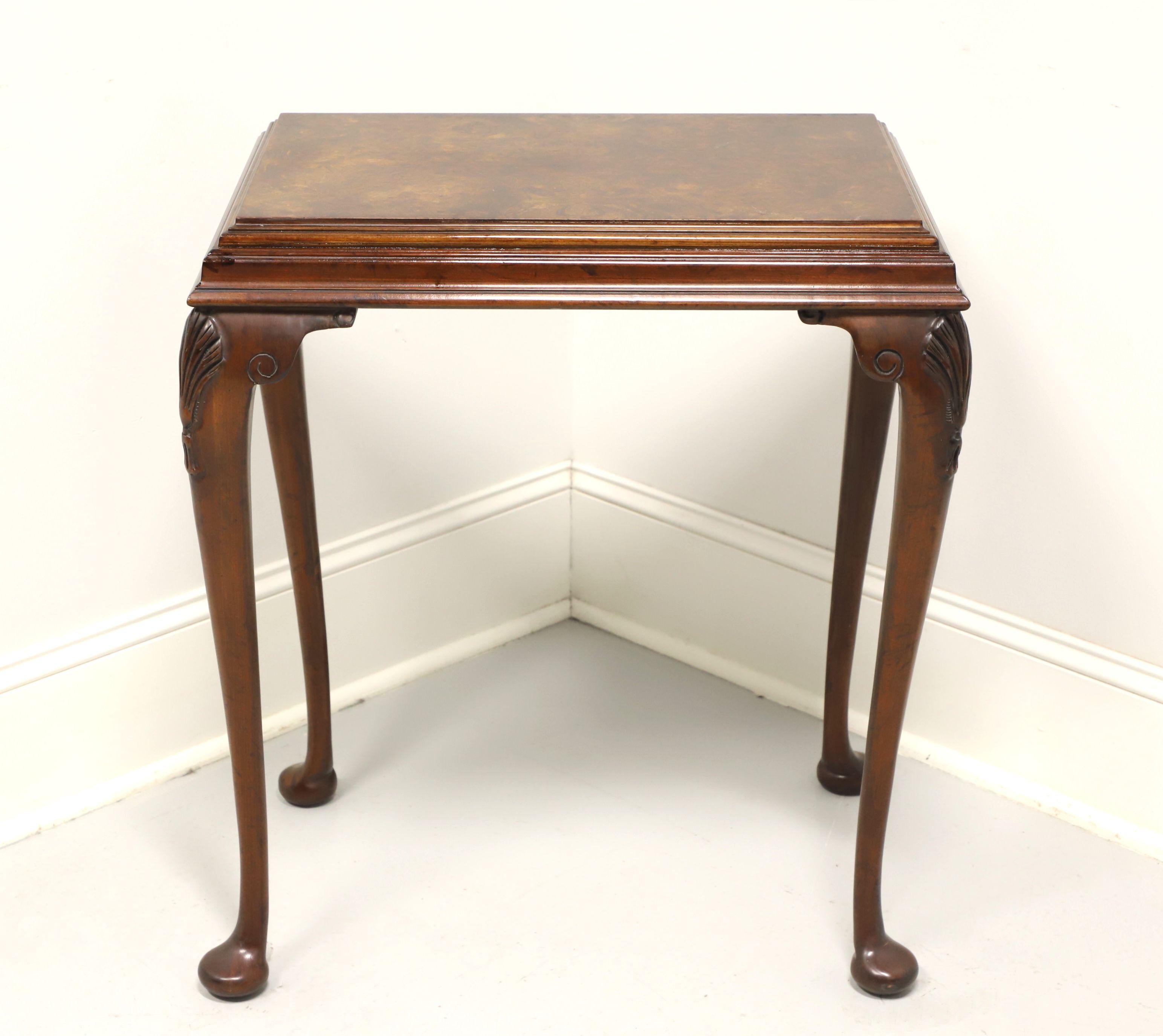 Mid 20th Century Mahogany Burlwood Top Queen Anne End Side Table In Good Condition For Sale In Charlotte, NC