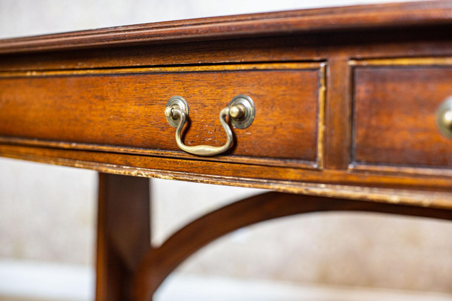 Mid-20th Century Mahogany Desk in the English Style 8