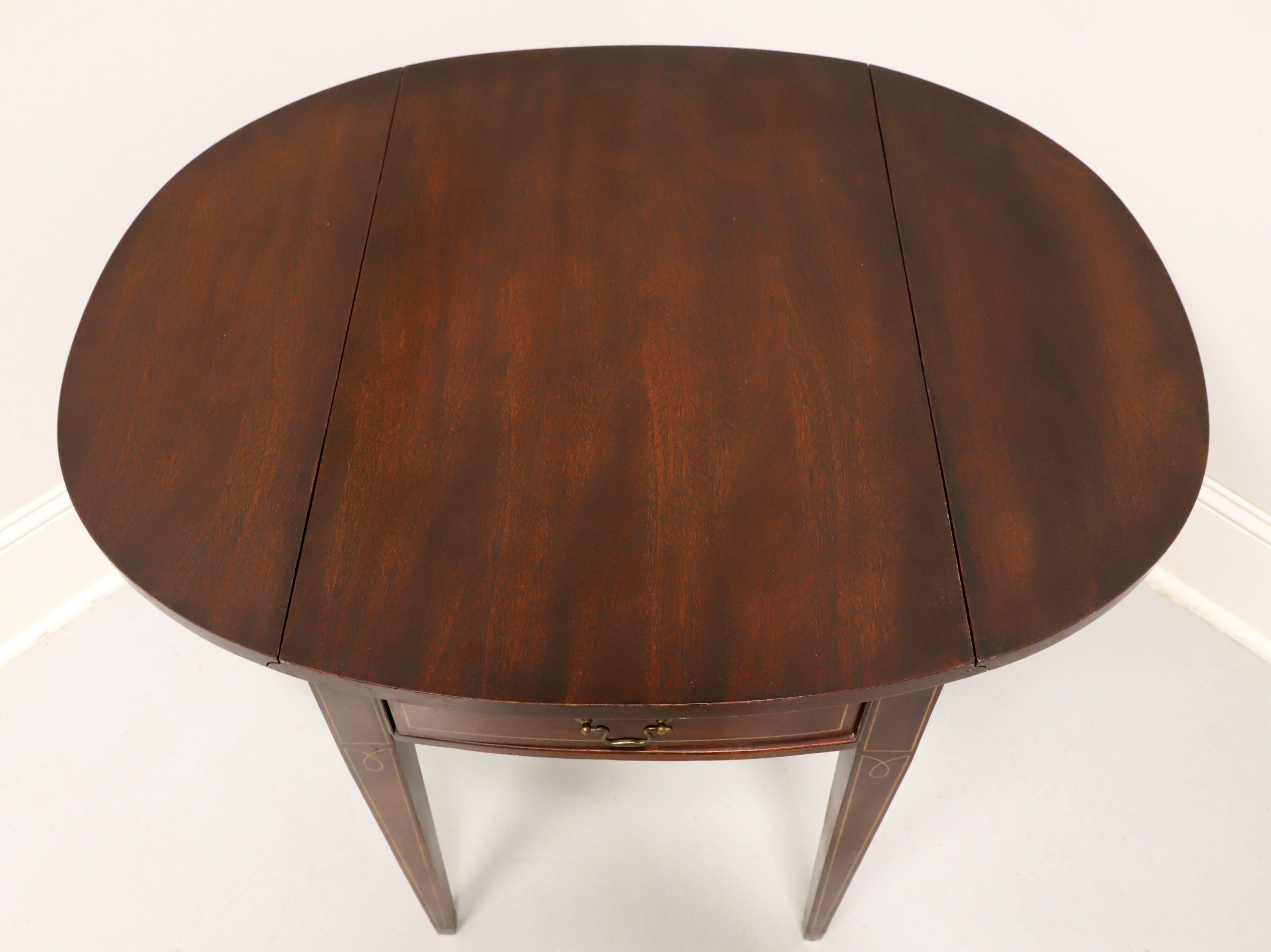 Mid 20th Century Mahogany Hepplewhite Drop-Leaf Pembroke Table For Sale 2