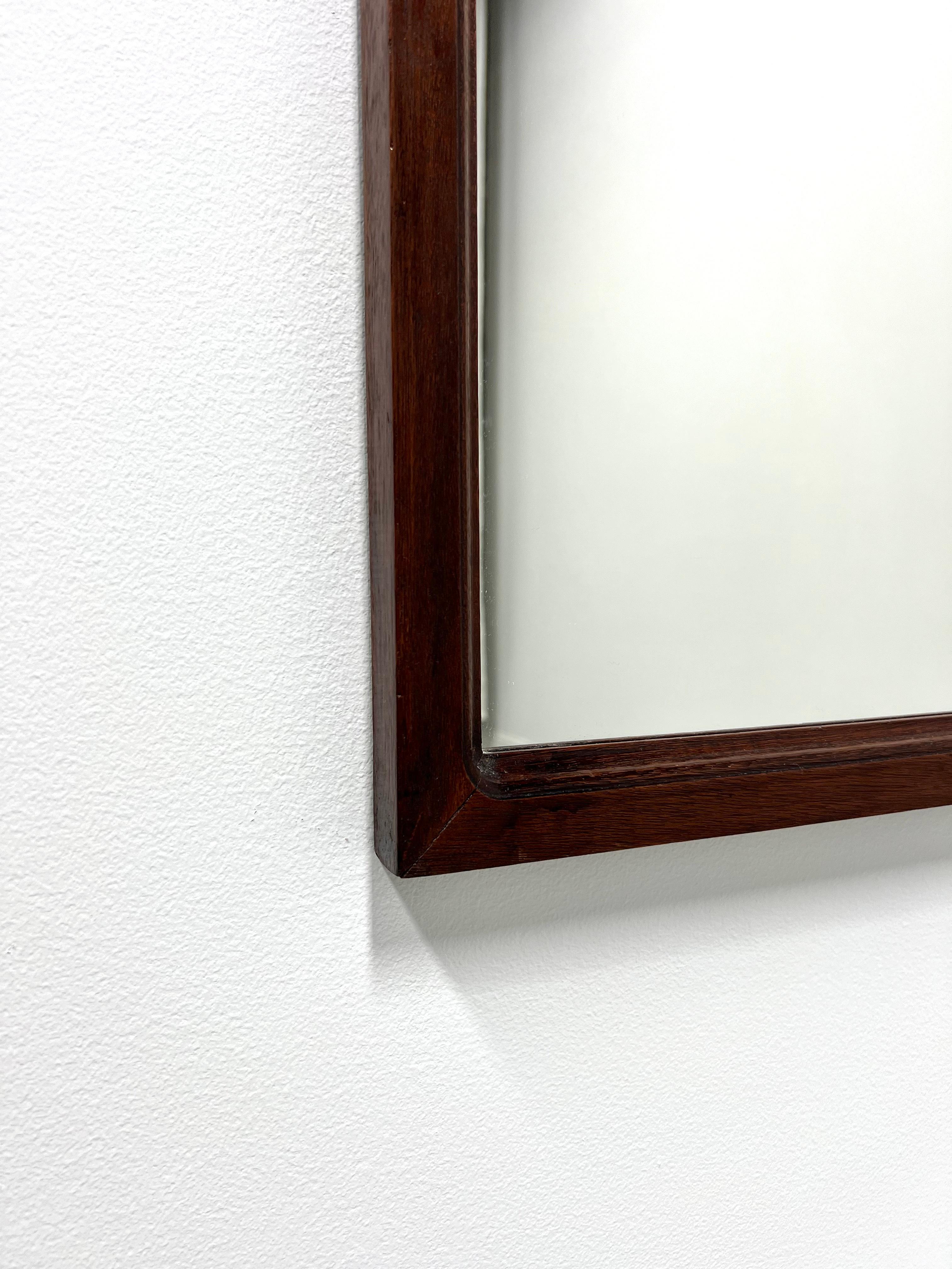 Mid 20th Century Mahogany Traditional Federal Wall Mirror For Sale 1