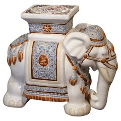 Asiento de jardín de elefante de loza pintado a mano en Malasia a mediados del siglo XX