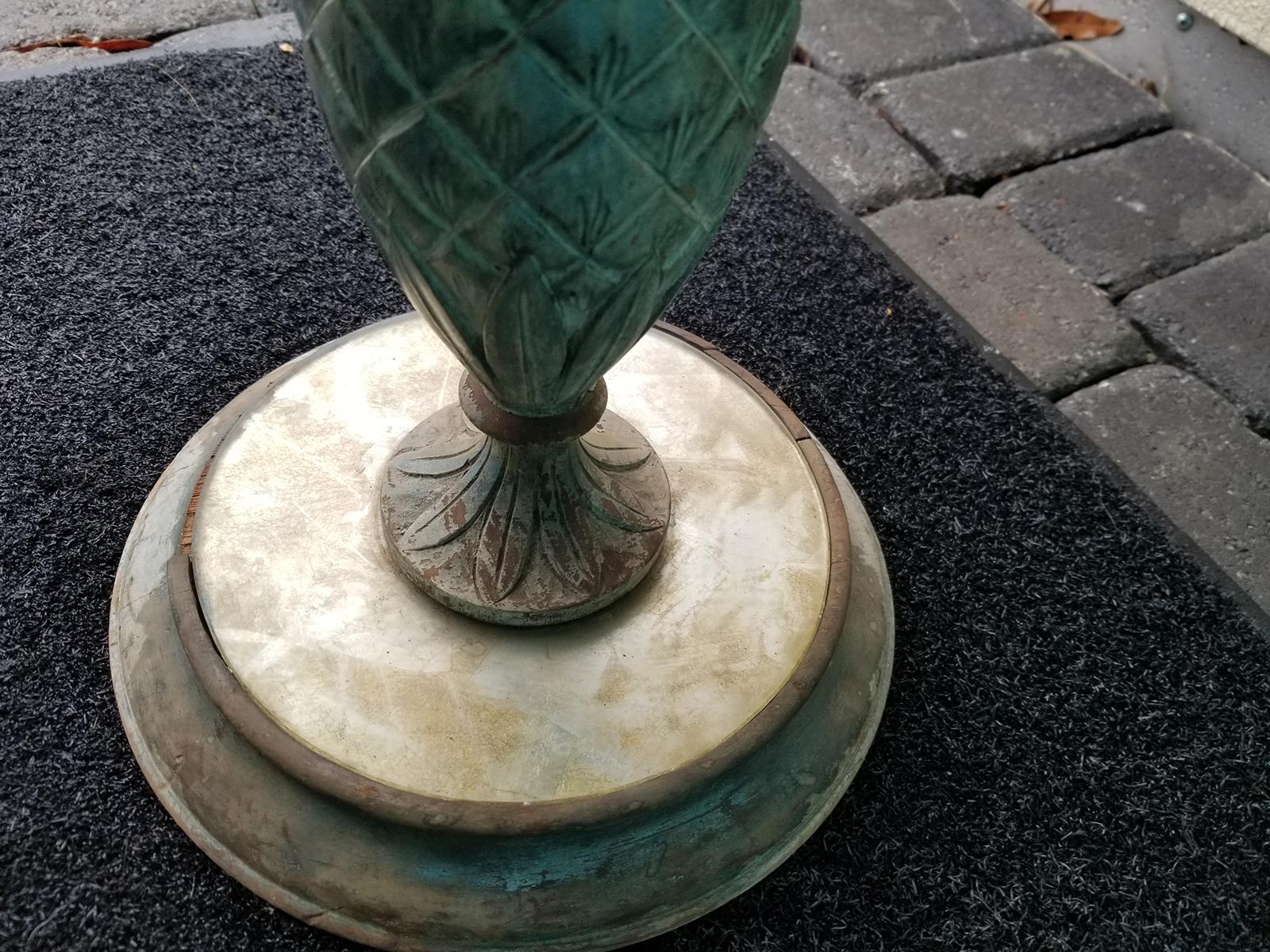 Mid-20th Century Marble-Top Table with Iron Pineapple Pedestal Base For Sale 4
