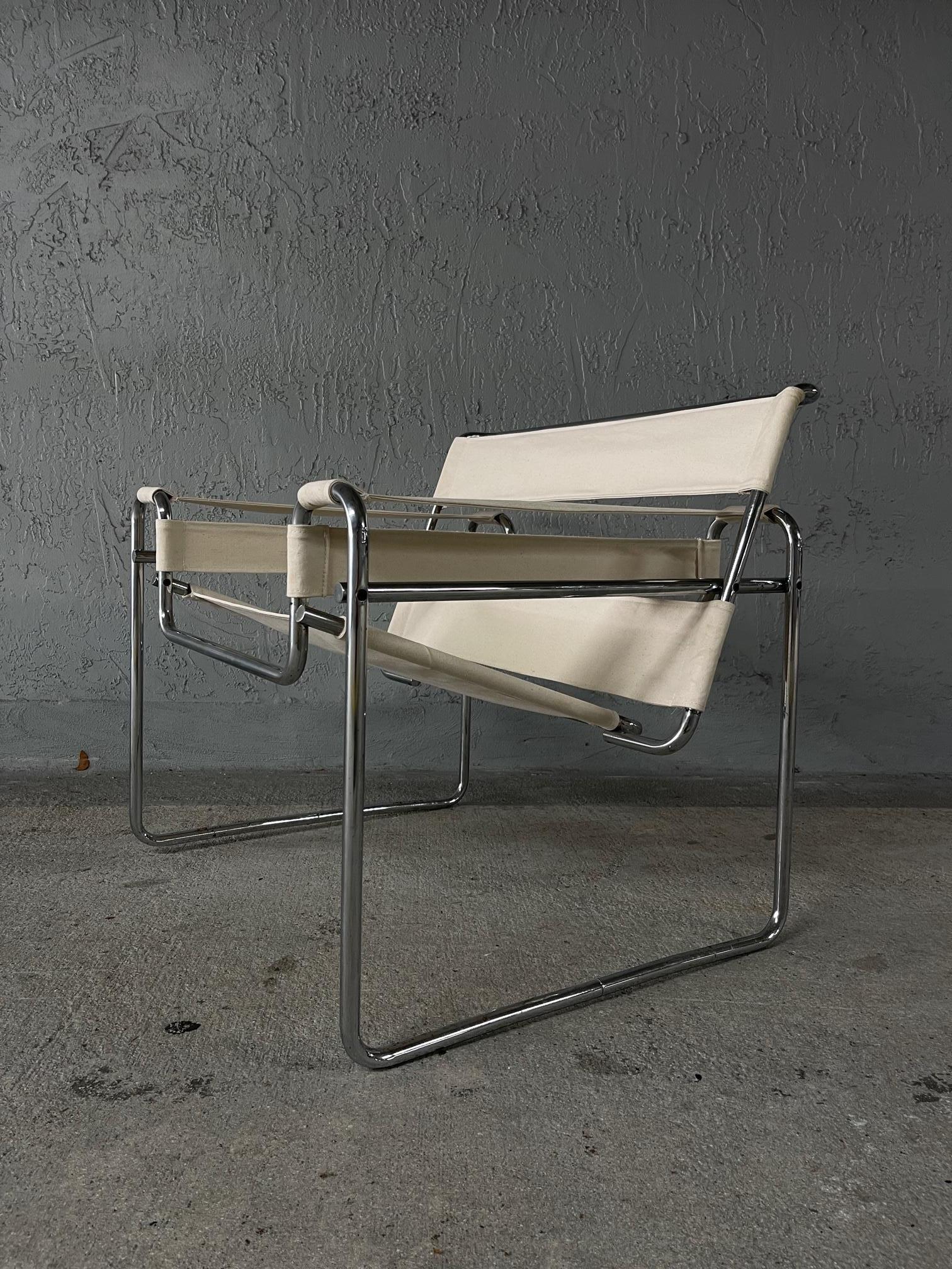 Mid-20th Century Marcel Breuer 'Wassily' Chair for Gavina In Good Condition In Miami, FL