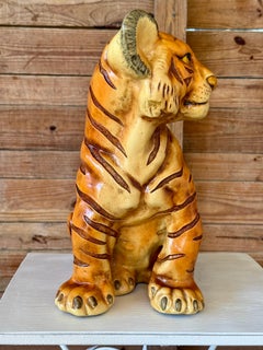 Mitte des 20. Jahrhunderts Marwal Gussharz Tiger Cub Skulptur