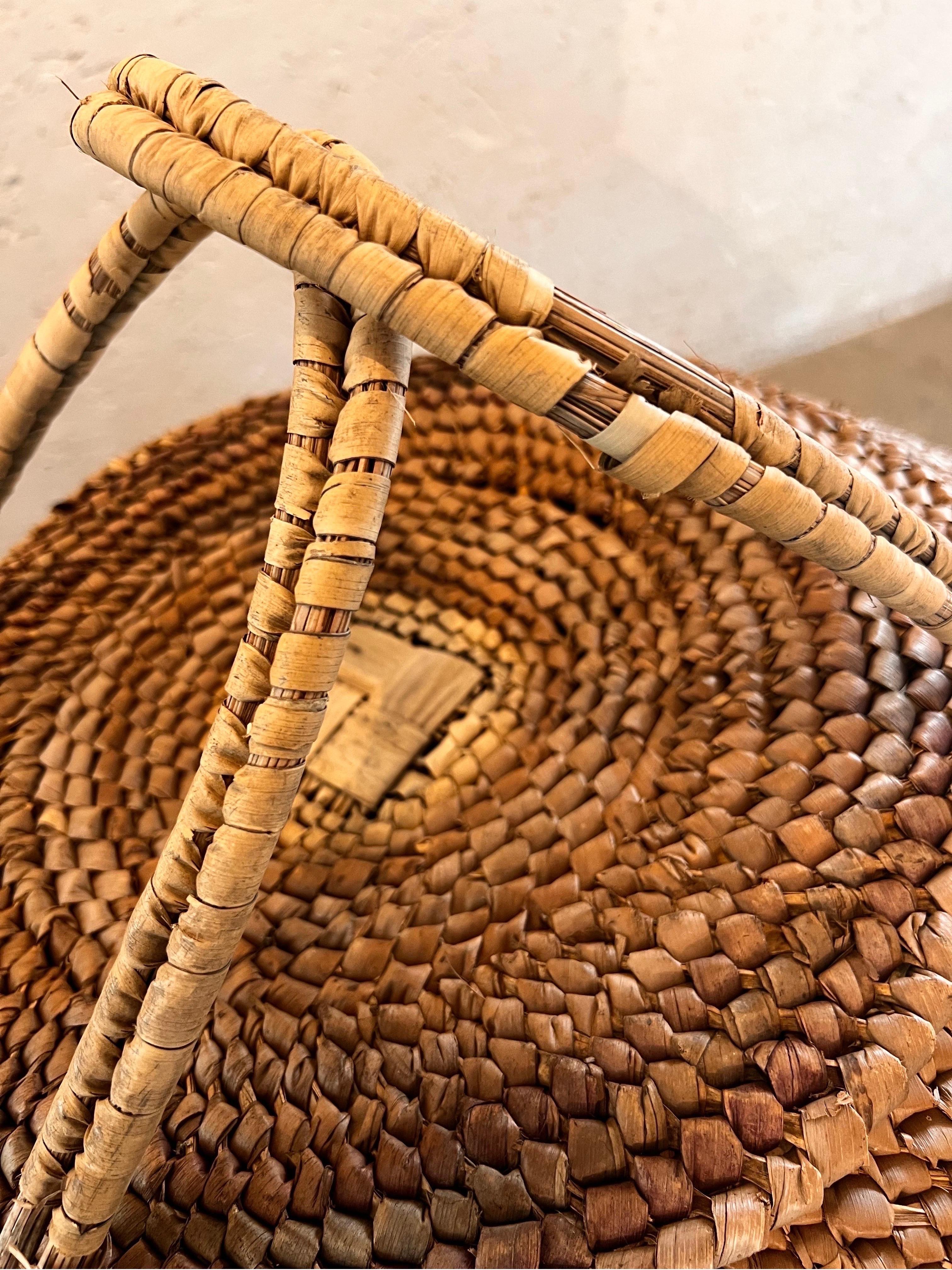 Straw Mid-20th Century Massive Hand-Woven Lidded American Basket-Continuous Handles For Sale