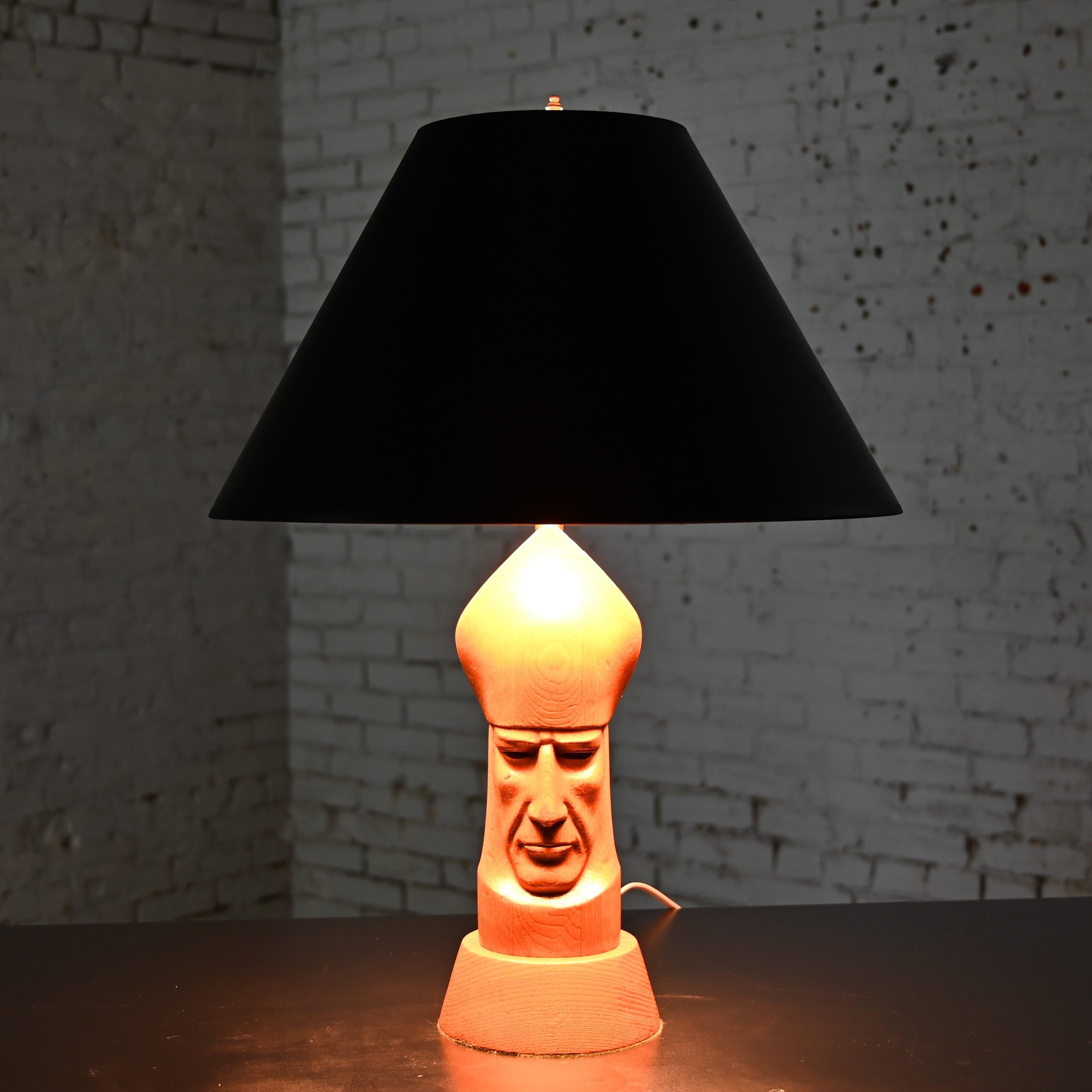 Américain Mid-20th Century MCM Wood Sculved Wood Bishop Chess Pieces Table Lamp Black Paper Shade en vente