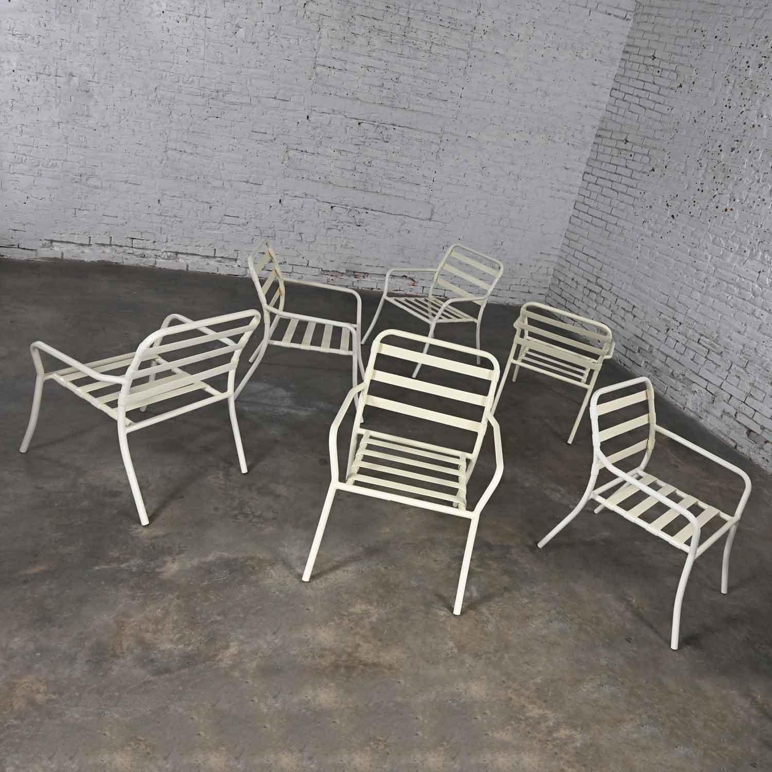 American Mid-20th Century MCM Tropitone Outdoor Chairs with Vinyl Straps & Cushions Set 6 For Sale