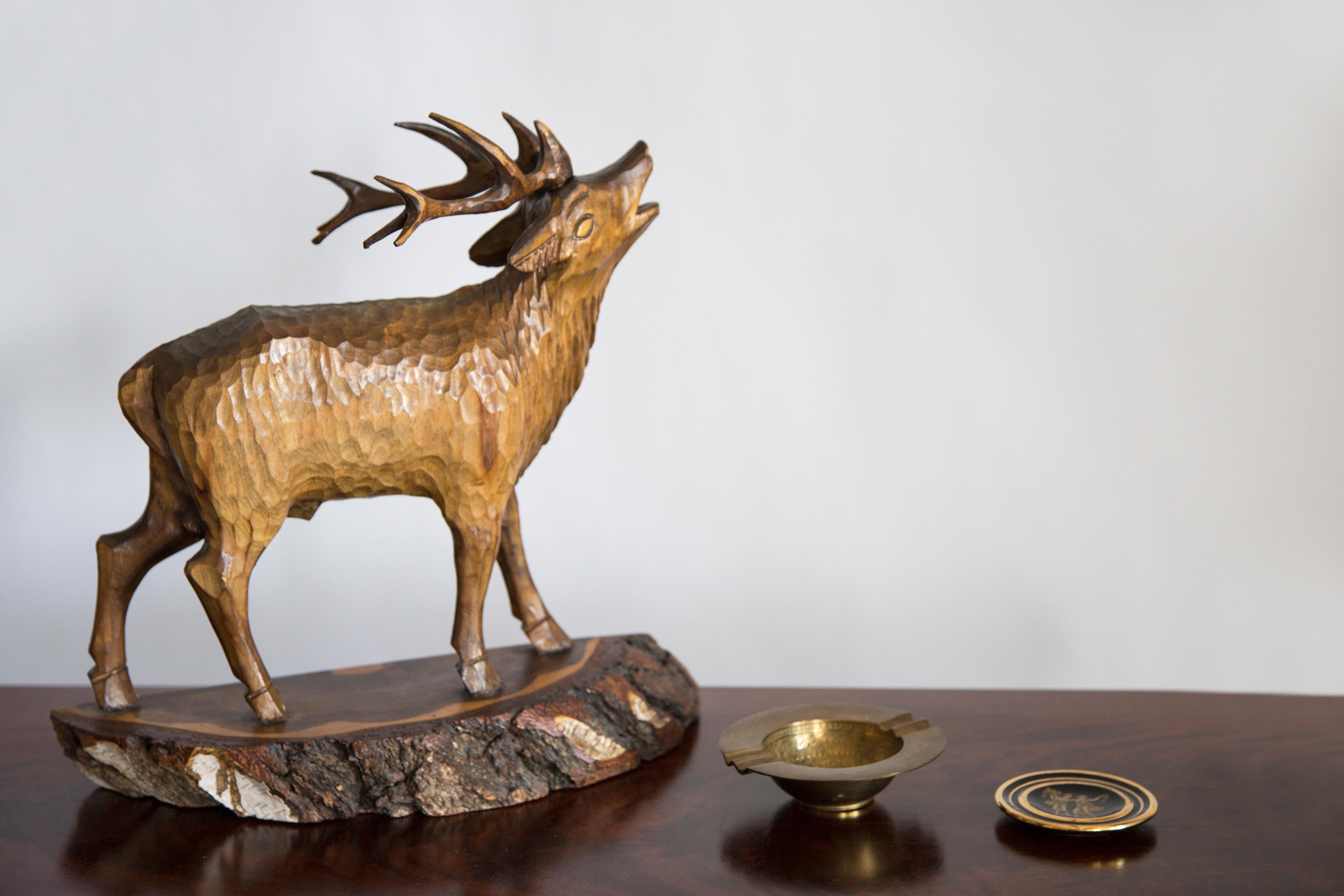 Mid-20th Century Medium Deep Wood Sculpture, Europe, Poland, 1960s In Good Condition For Sale In 05-080 Hornowek, PL