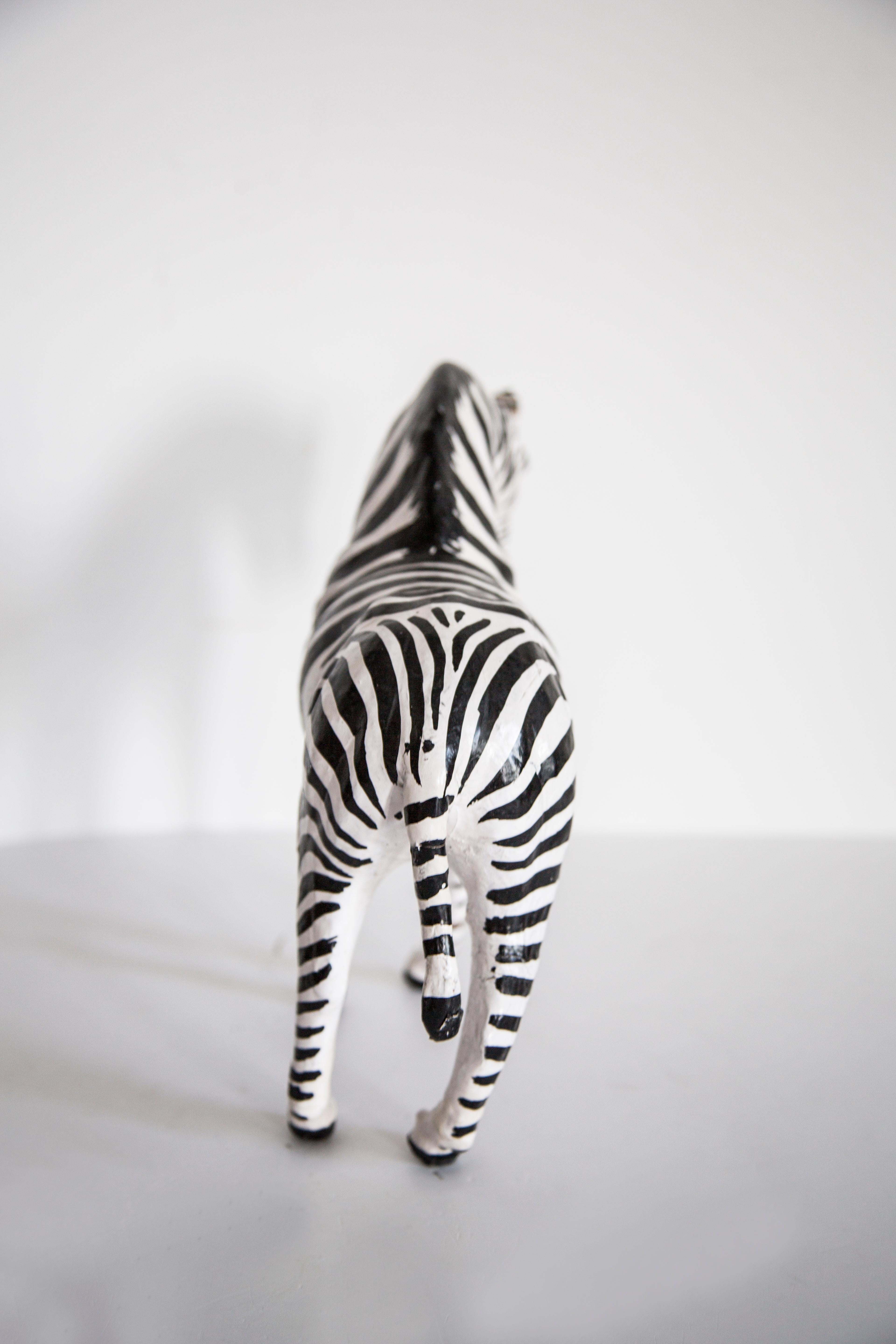 Mid-20th Century Medium Zebra Gypsum Sculpture, France, 1960s For Sale 6
