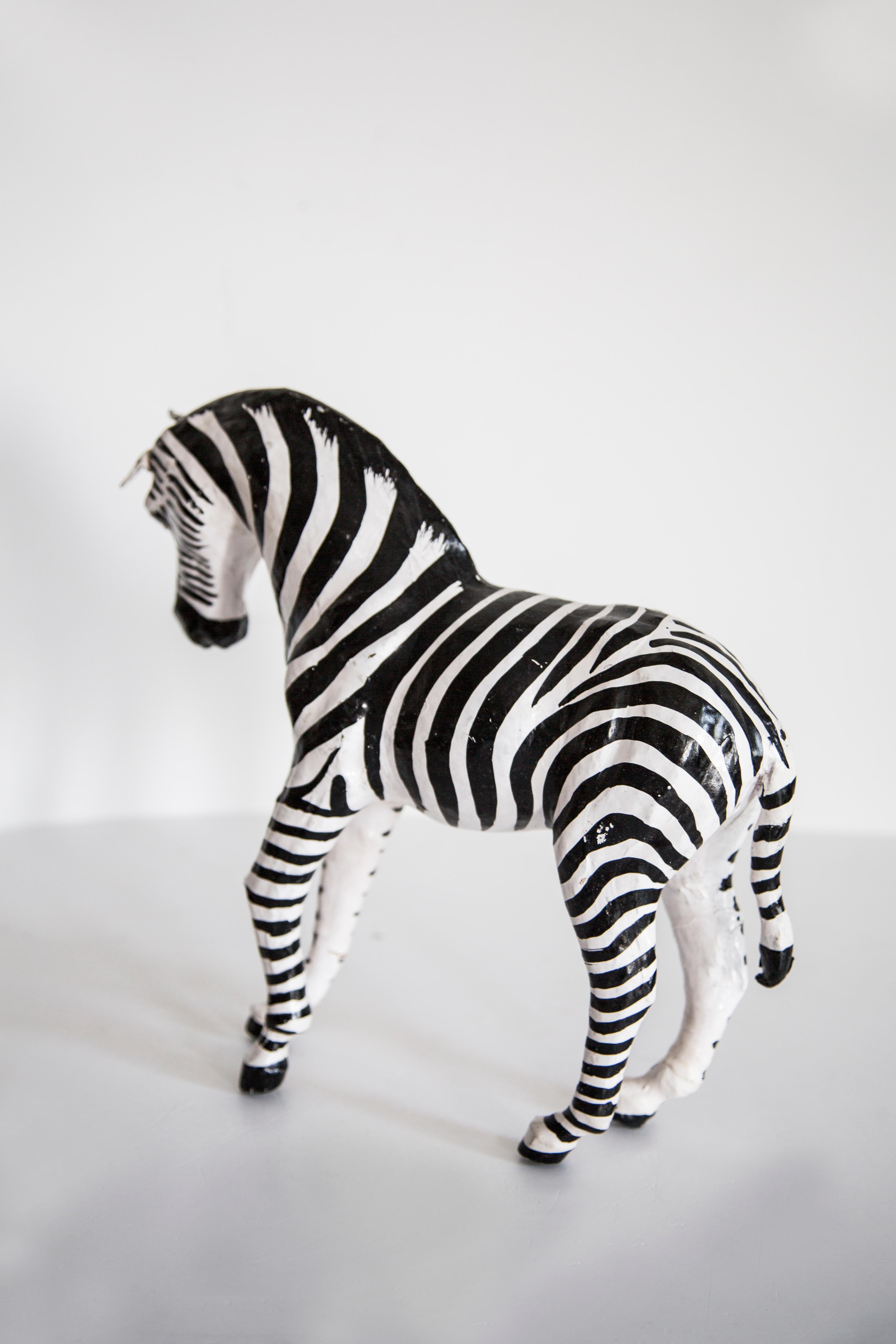Mid-20th Century Medium Zebra Gypsum Sculpture, France, 1960s For Sale 7