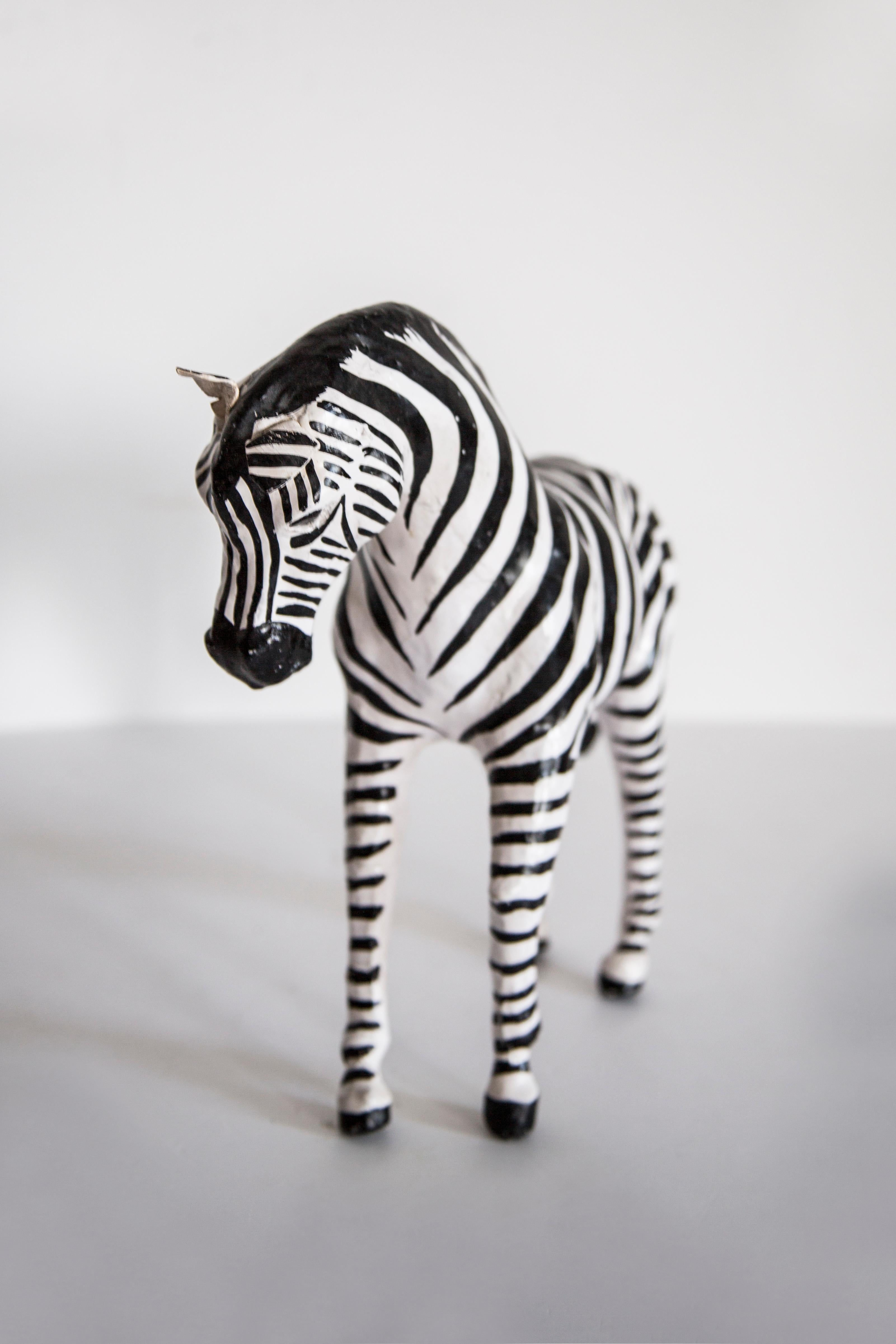 Mid-20th Century Medium Zebra Gypsum Sculpture, France, 1960s For Sale 9