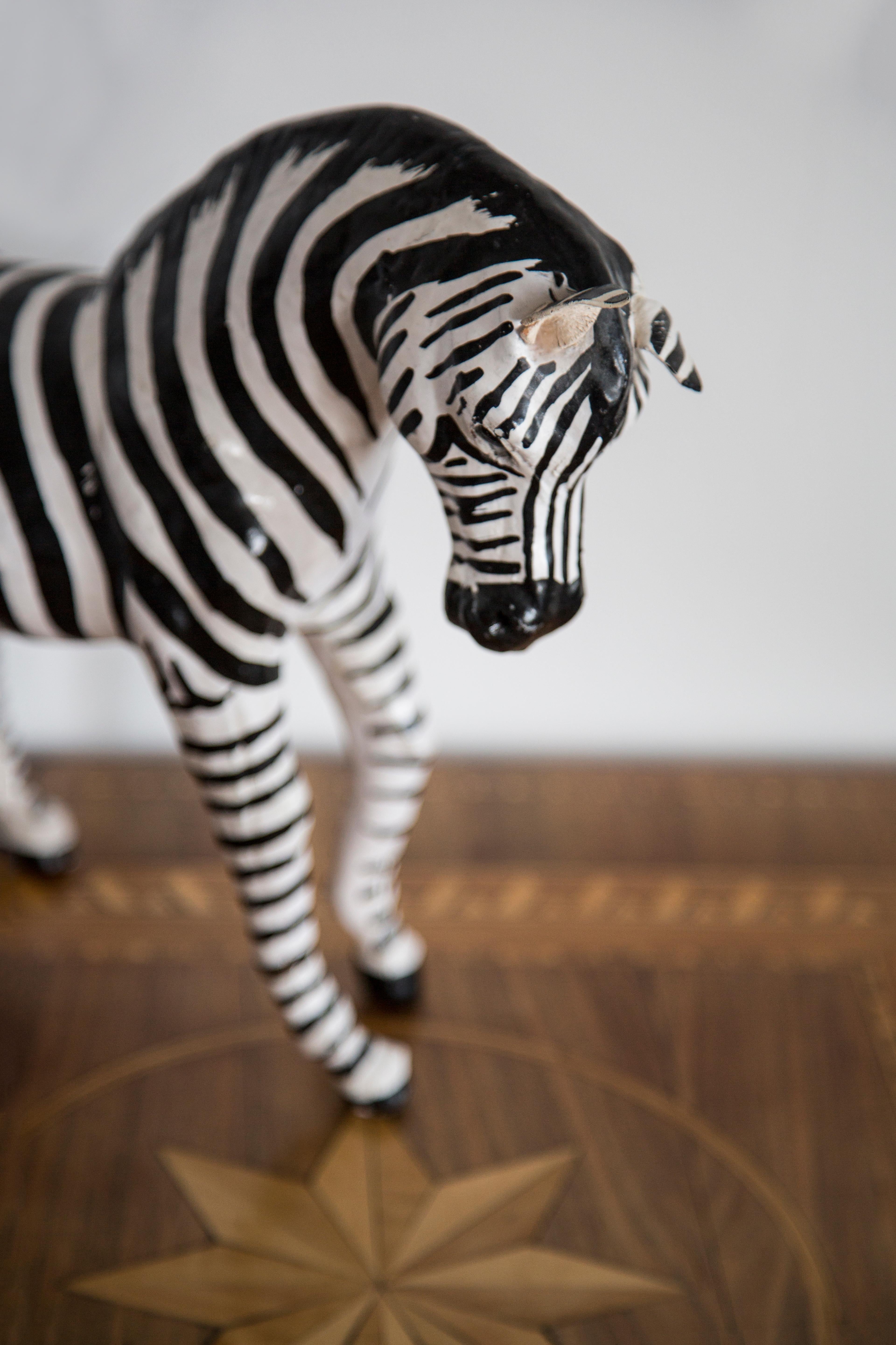 Italian Mid-20th Century Medium Zebra Gypsum Sculpture, France, 1960s For Sale