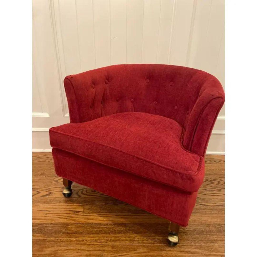 Mid 20th Century Mid-Century Milo Baughman Style Barrel Back Chair In Good Condition For Sale In Cookeville, TN