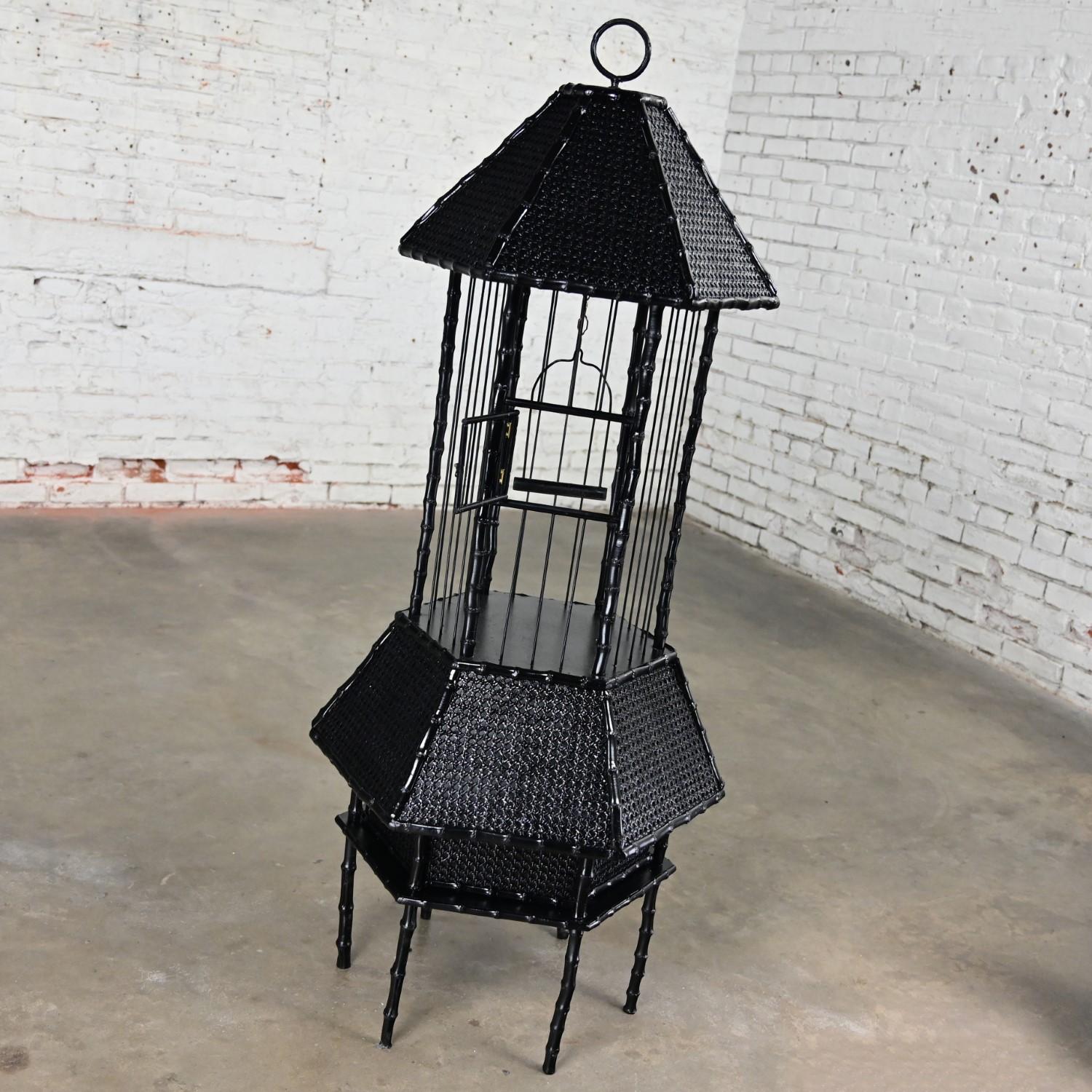 Bambú Pintado de Negro Jaula Alta de Pájaro de Pie Moderna de Mitad del Siglo XX en venta 6