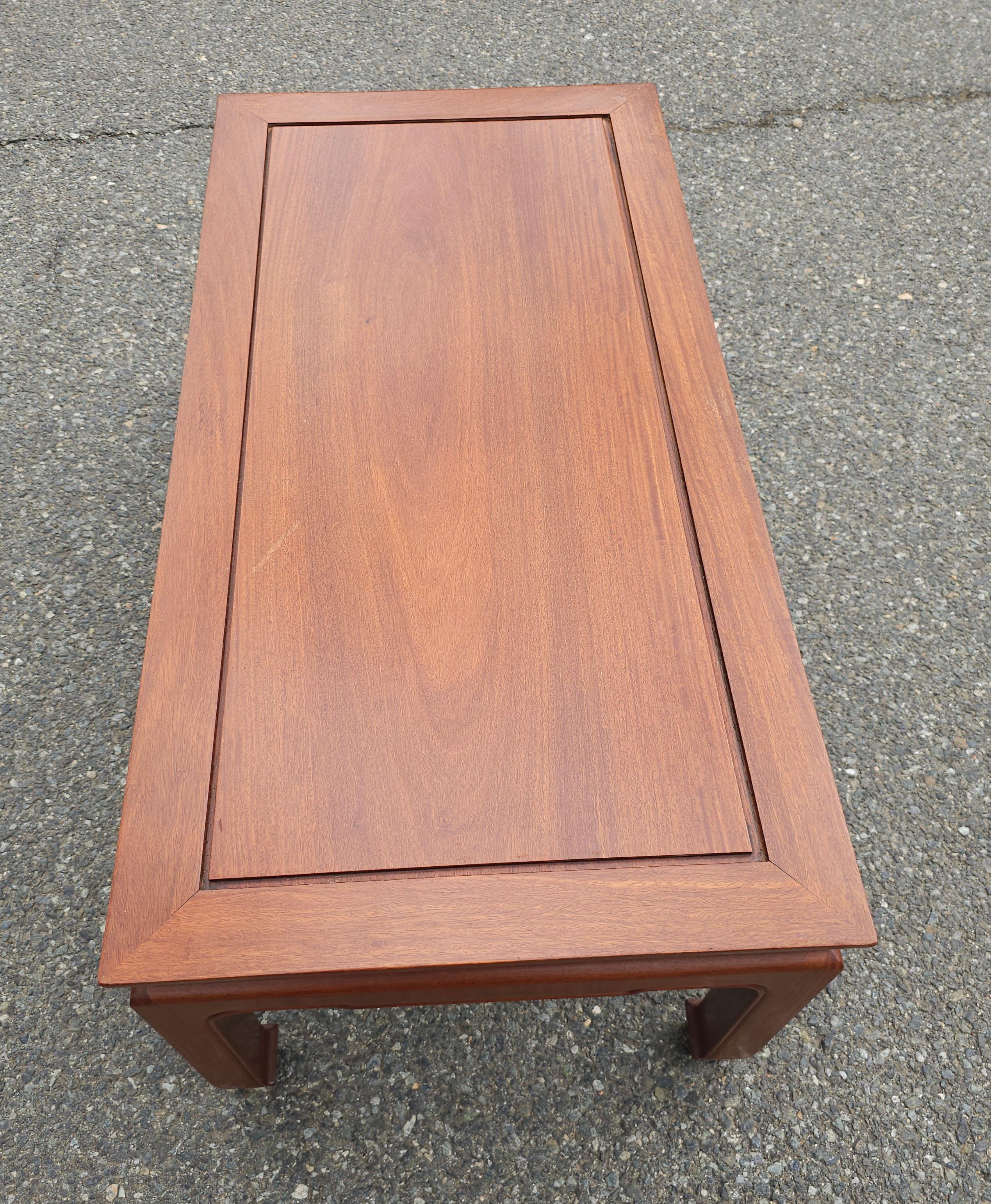 Mid 20th Century Ming Style Rosewood Coffe Table with Protective Glass Top In Excellent Condition For Sale In Germantown, MD
