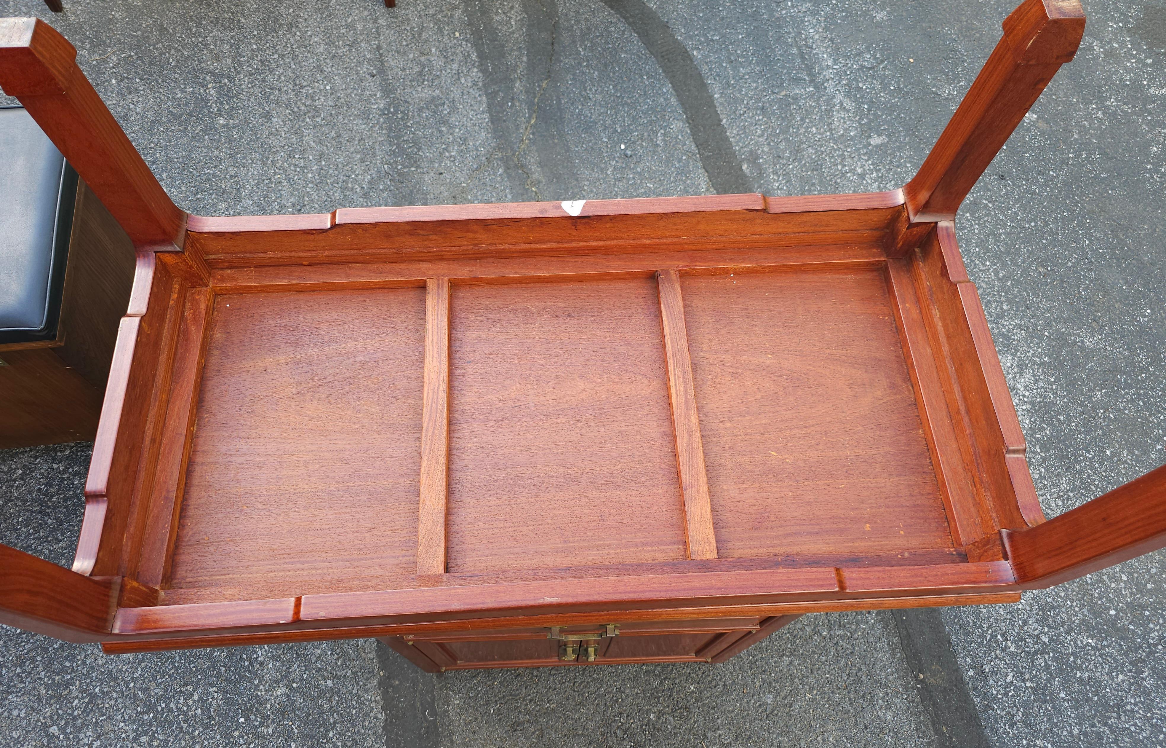 Mid 20th Century Ming Style Rosewood Coffe Table with Protective Glass Top For Sale 2