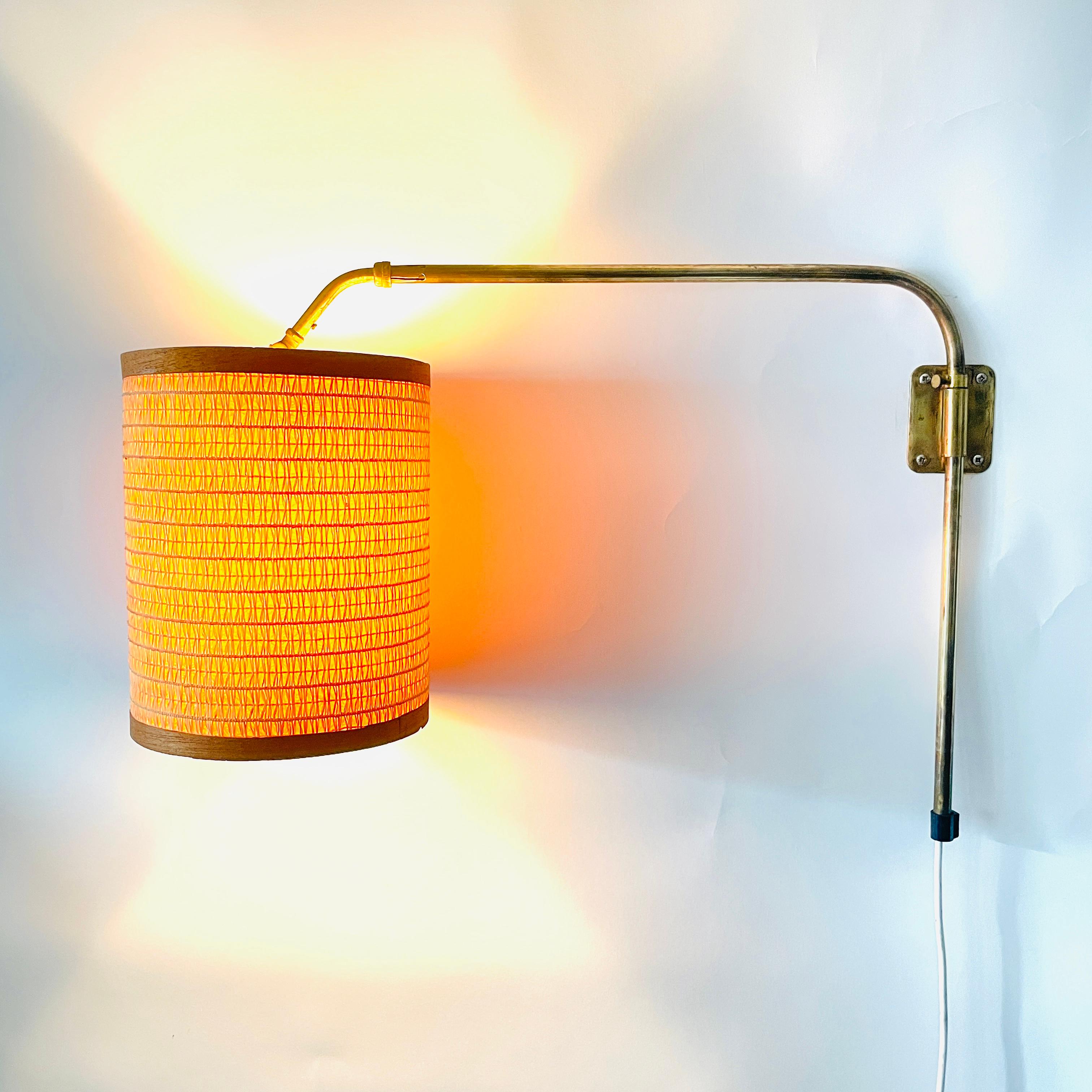 Mid-20th Century Modern Adjustable Brass Wall Lamp from Sweden 9