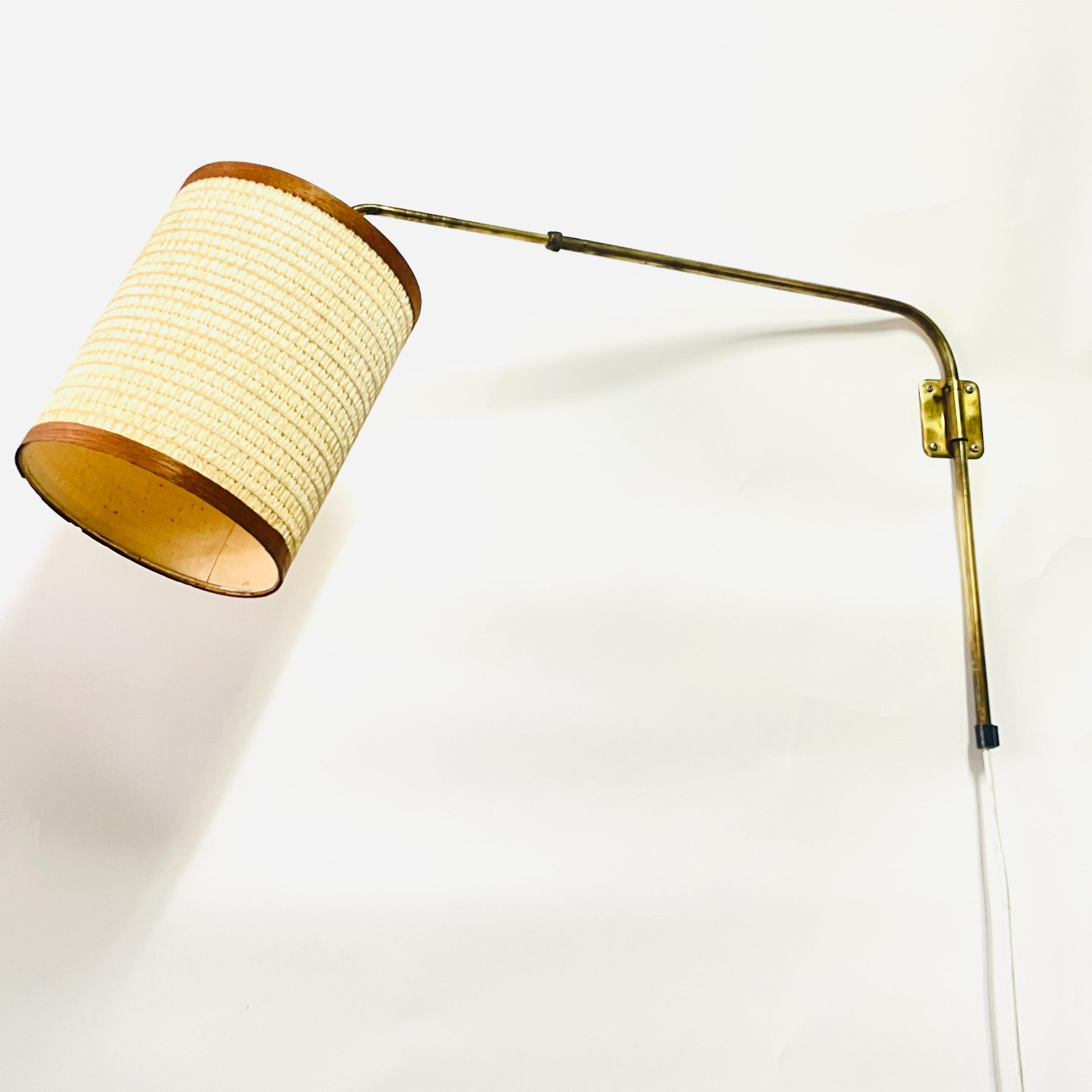 Mid-20th Century Modern Adjustable Brass Wall Lamp from Sweden 2