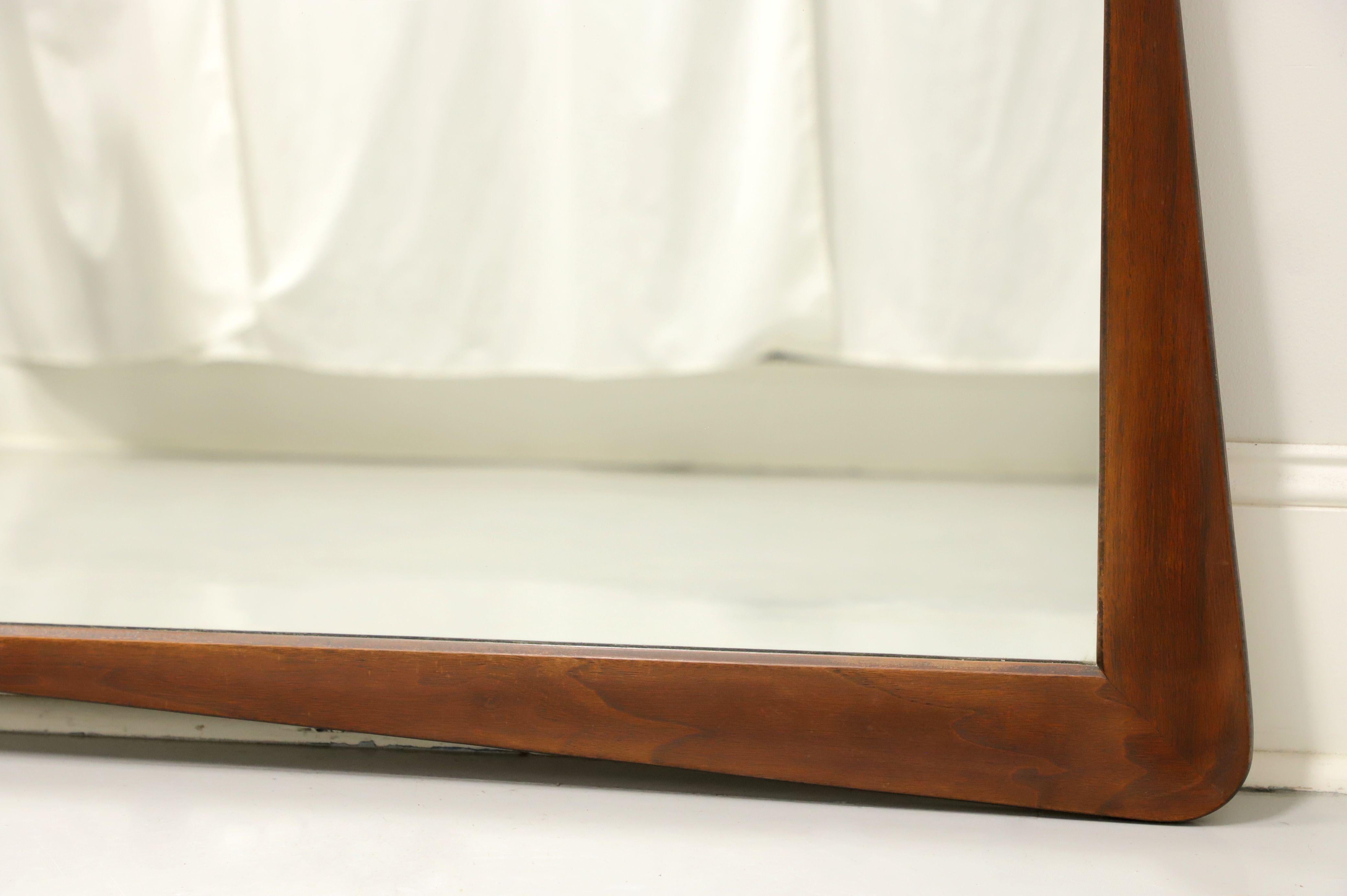 Mid 20th Century Modern Atomic Walnut Dresser / Wall Mirror In Good Condition In Charlotte, NC