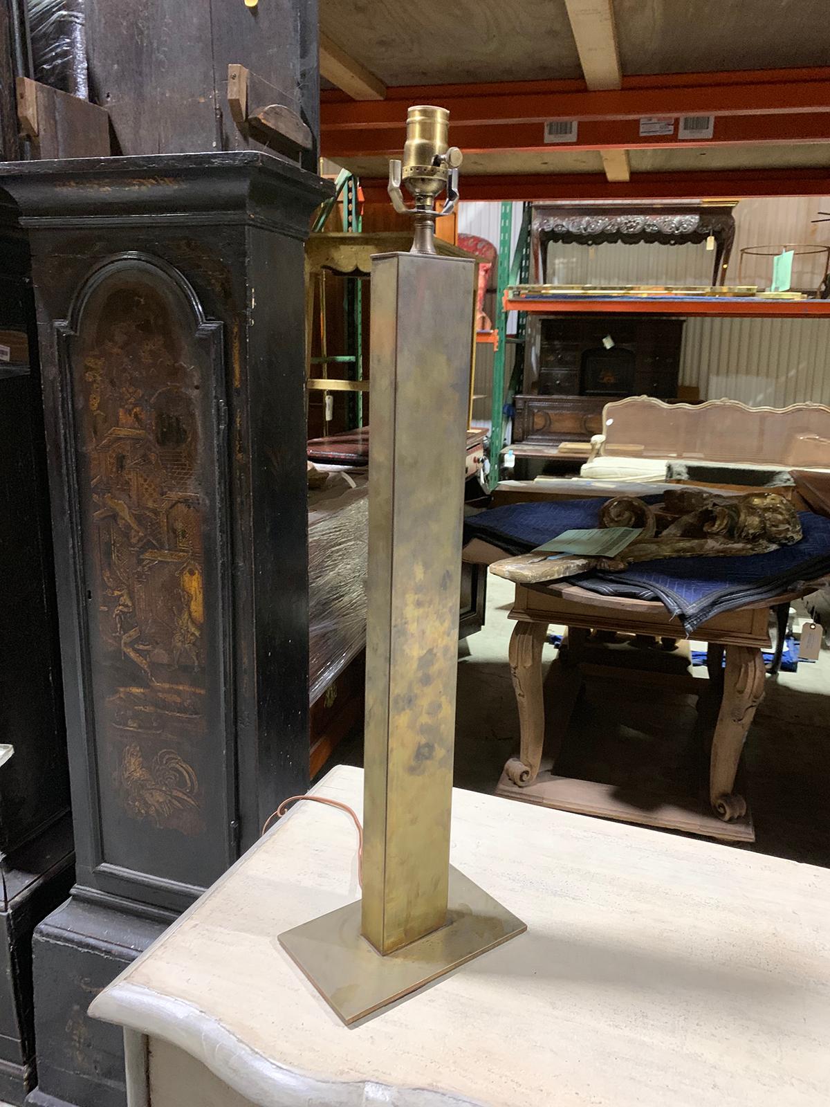 Mid-20th Century Modern Brass Column Lamp In Good Condition For Sale In Atlanta, GA