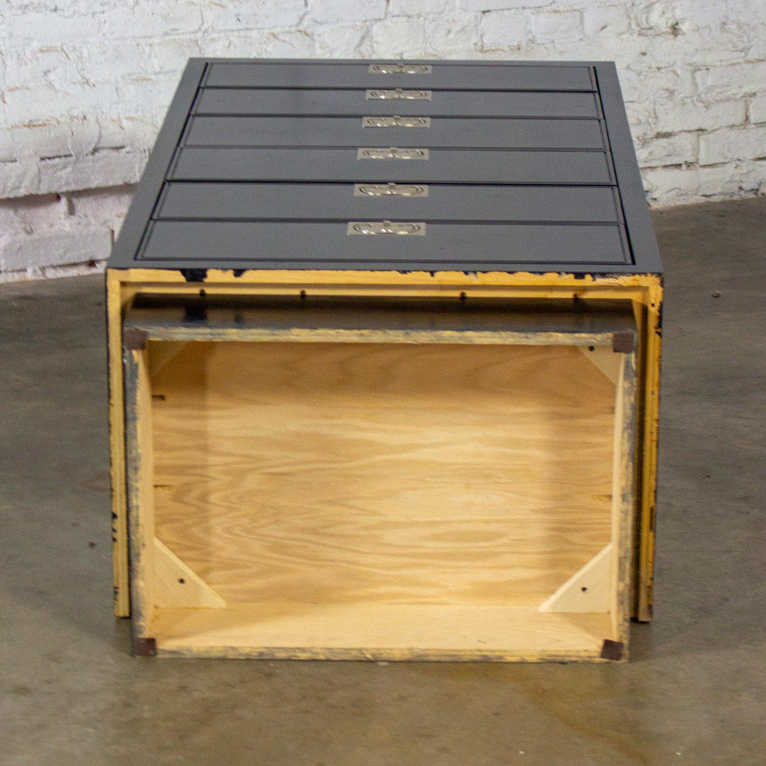 Mid 20th Century Modern Campaign Style Henredon Black Lingerie Chest of Drawers For Sale 6