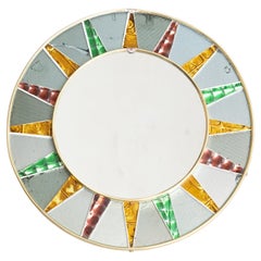 Espejo de pared francés colorido de mediados del siglo XX, circa 1950