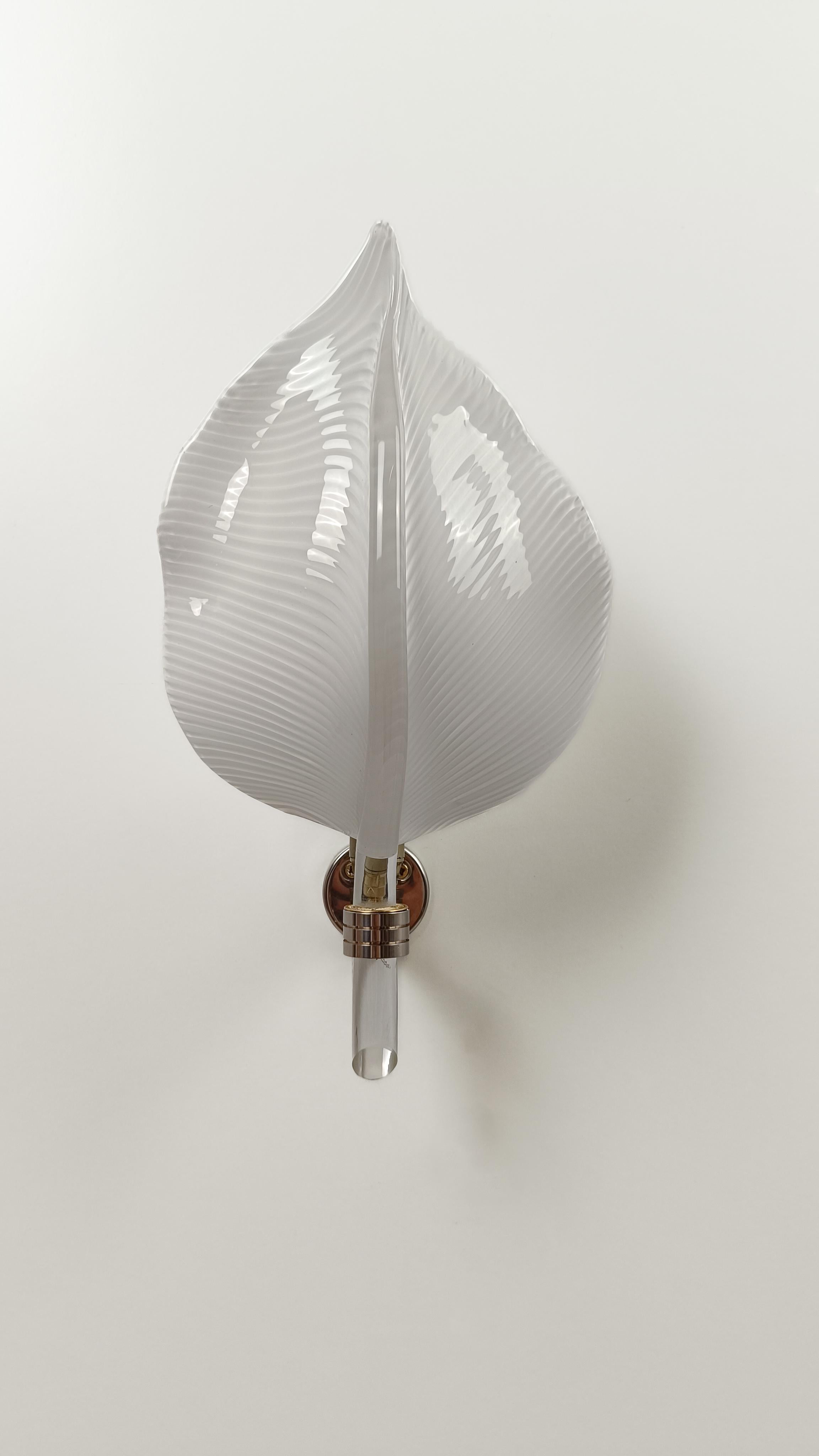 Applique à feuilles du milieu du XXe siècle en verre de Murano rayé blanc, Italie, années 60 en vente 6