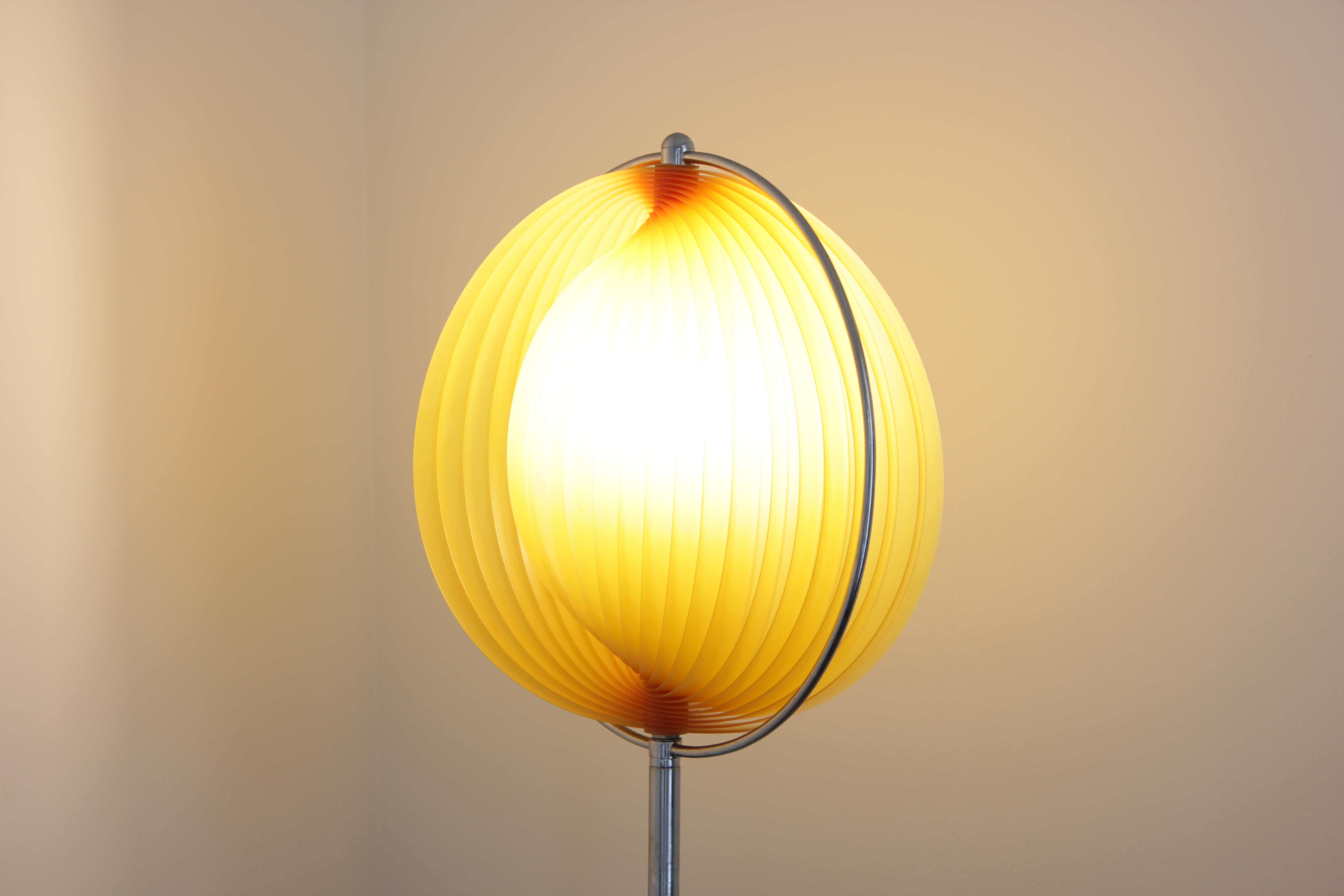 Modernes Paar „Moon“-Stehlampen aus der Mitte des 20. Jahrhunderts von Christian Koban für DOM 2