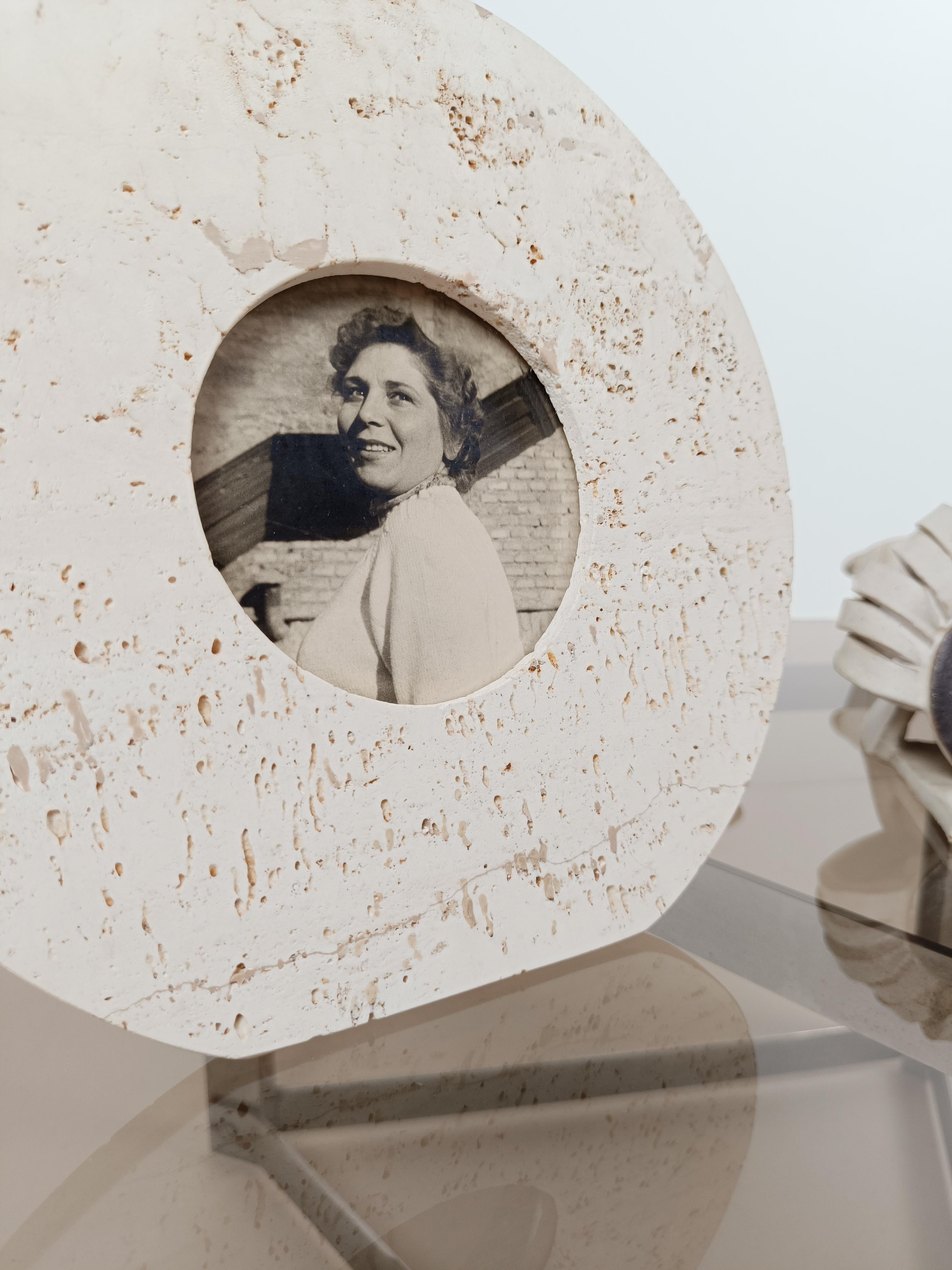 Mid 20th Century Modern Picture Frame in Travertine Marble By Fratelli Mannelli For Sale 4