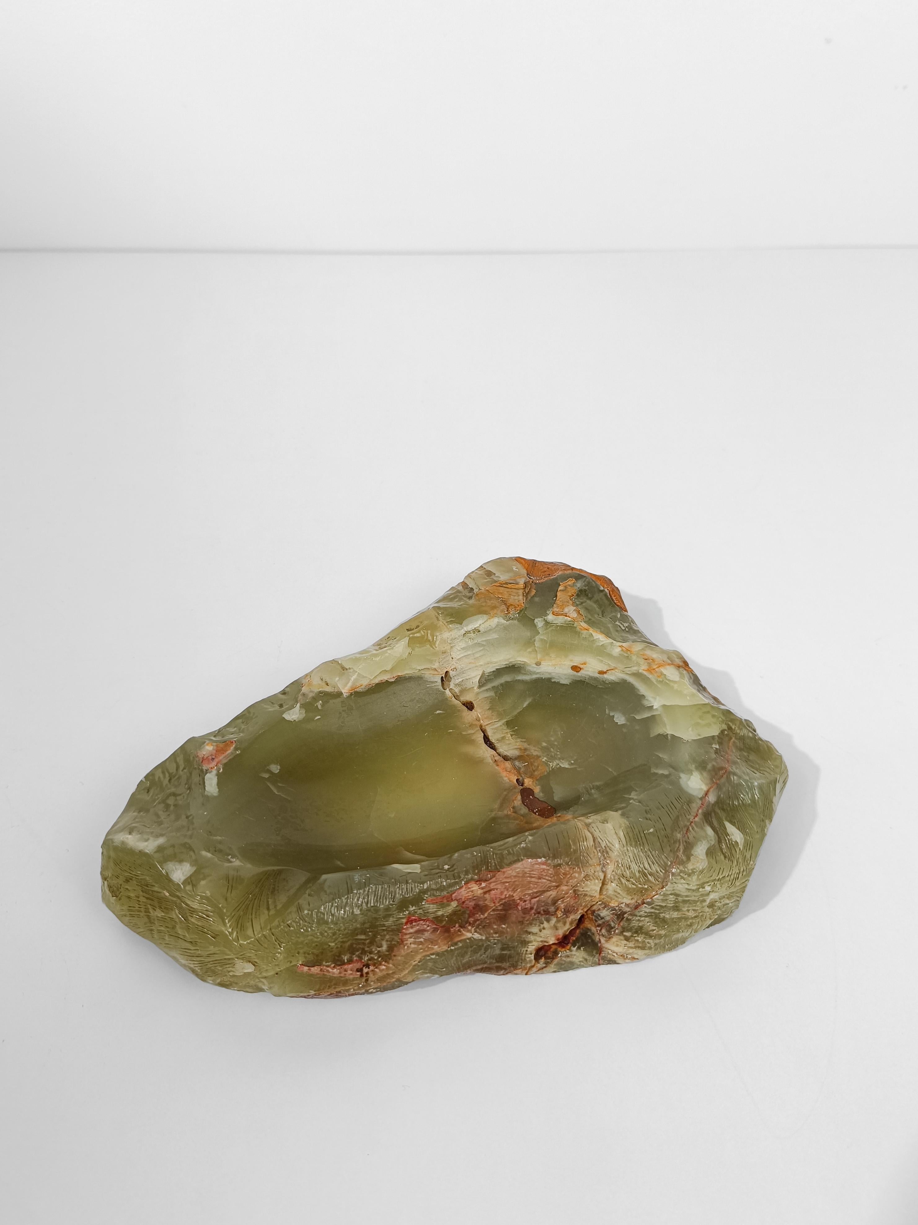 Cenicero escultórico moderno de mediados del siglo XX en mármol ónice verde, Italia Años 60 en venta 7