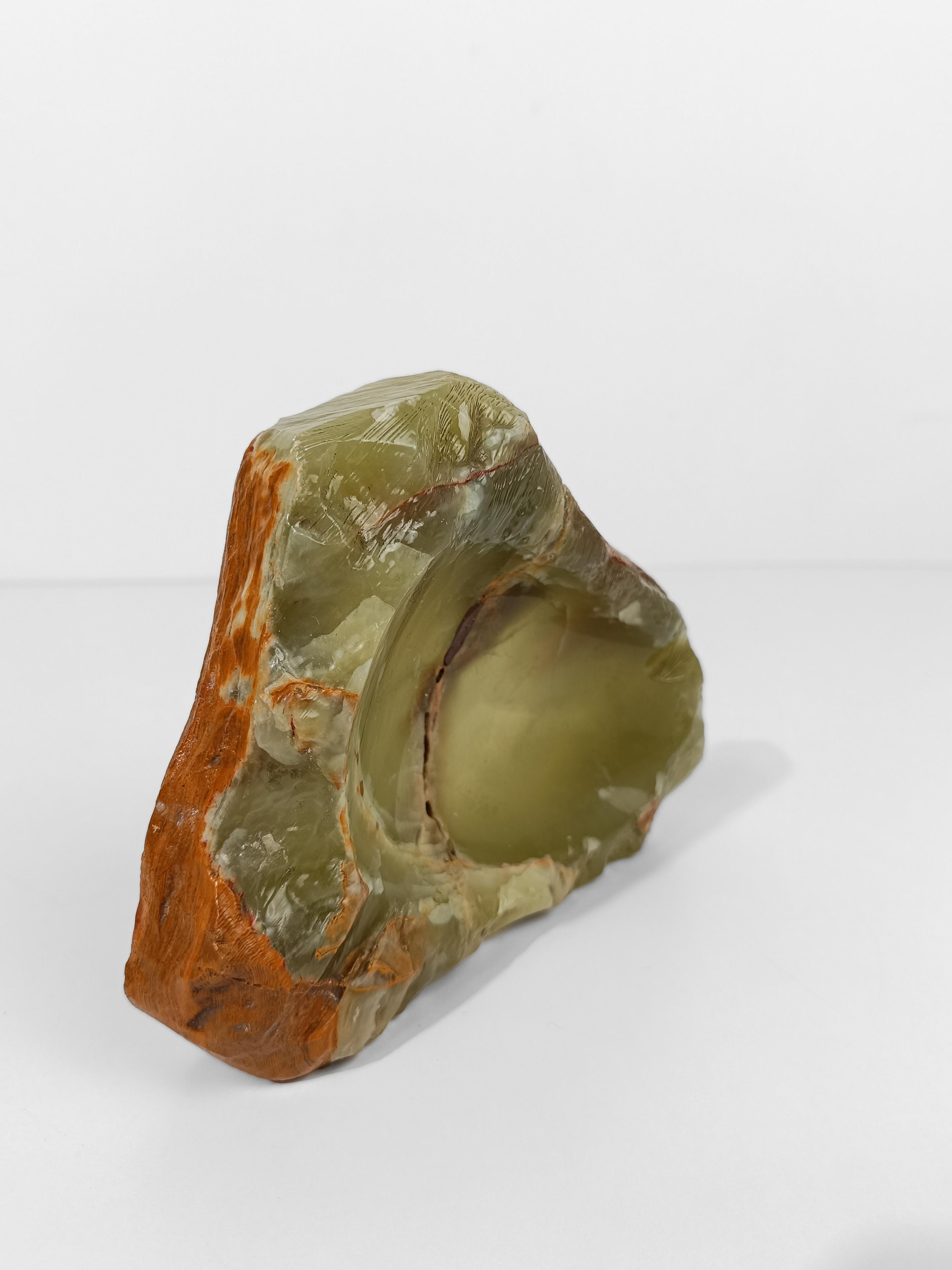 Cenicero escultórico moderno de mediados del siglo XX en mármol ónice verde, Italia Años 60 Italiano en venta