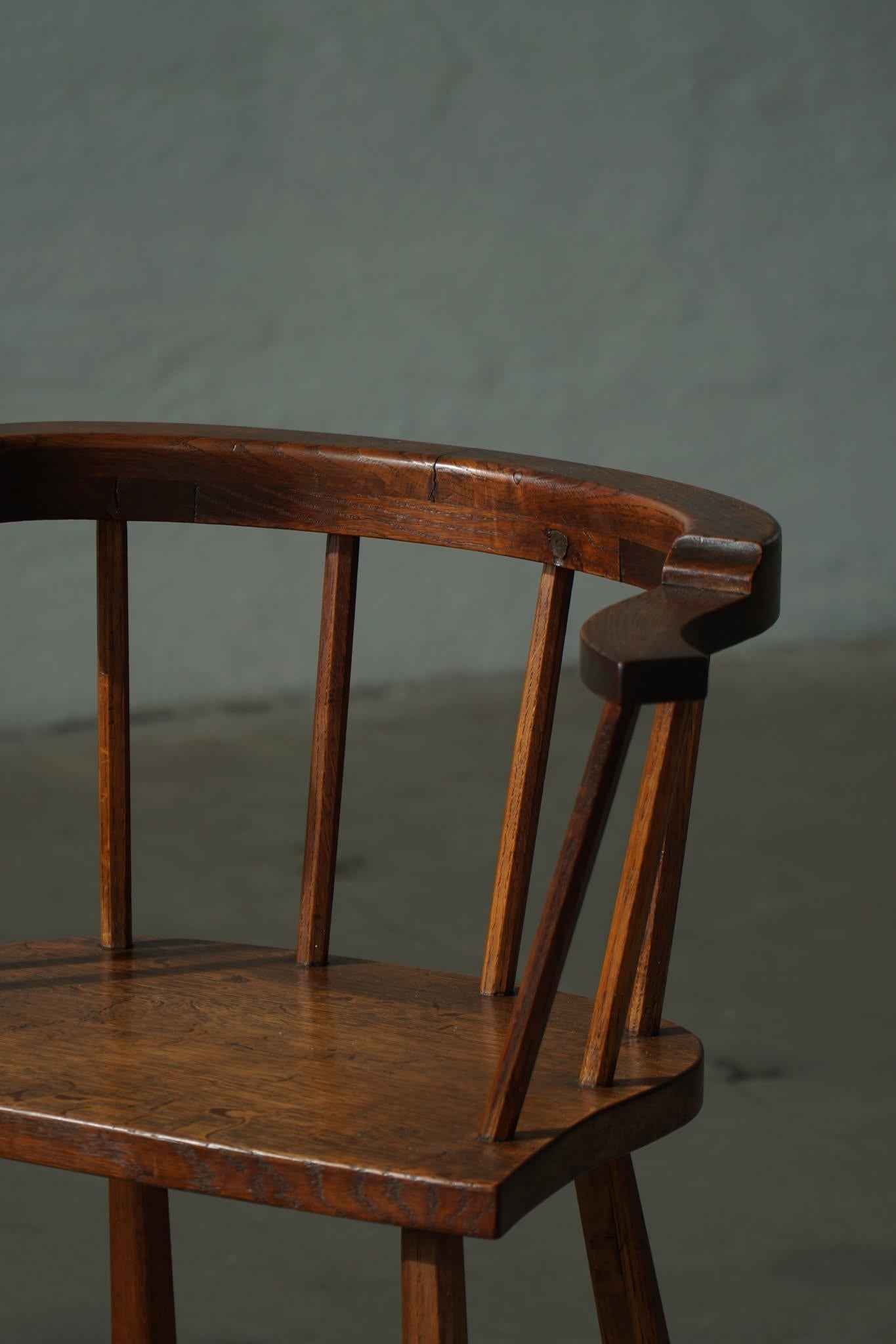 Mid-20th Century Modern, Set of 8 Danish Spindle Back Chairs in Solid Oak For Sale 11
