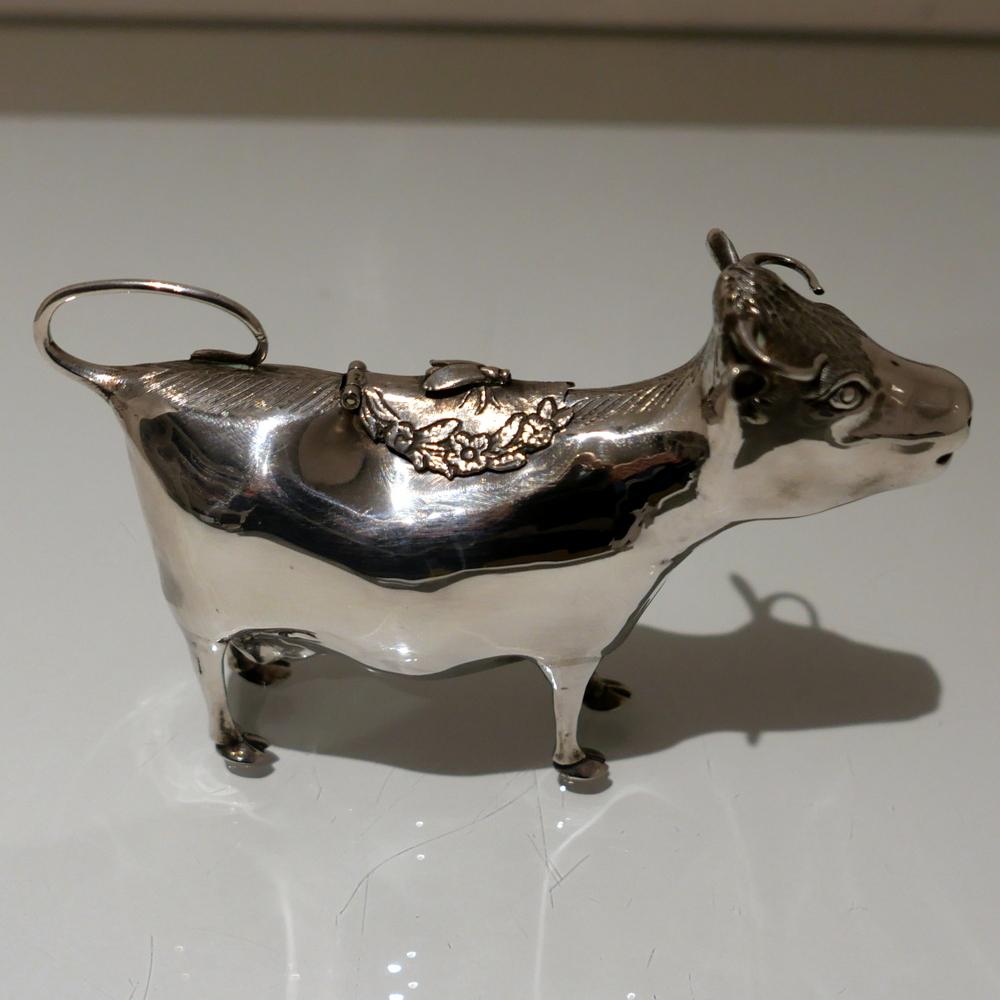 Mid-20th Century Modern Sterling Silver Cow Creamer London 1964 Carrington & Co. For Sale 3