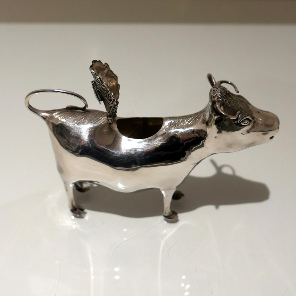 Mid-20th Century Modern Sterling Silver Cow Creamer London 1964 Carrington & Co. For Sale 4
