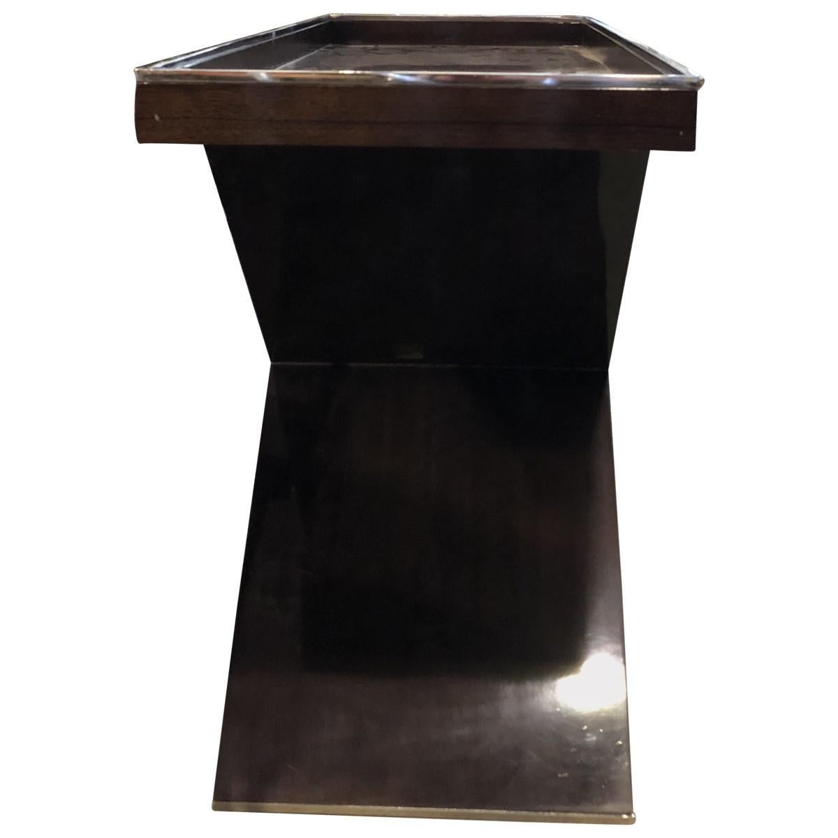 Lacquered Mid-20th Century Modern Tray Top Console Table For Sale